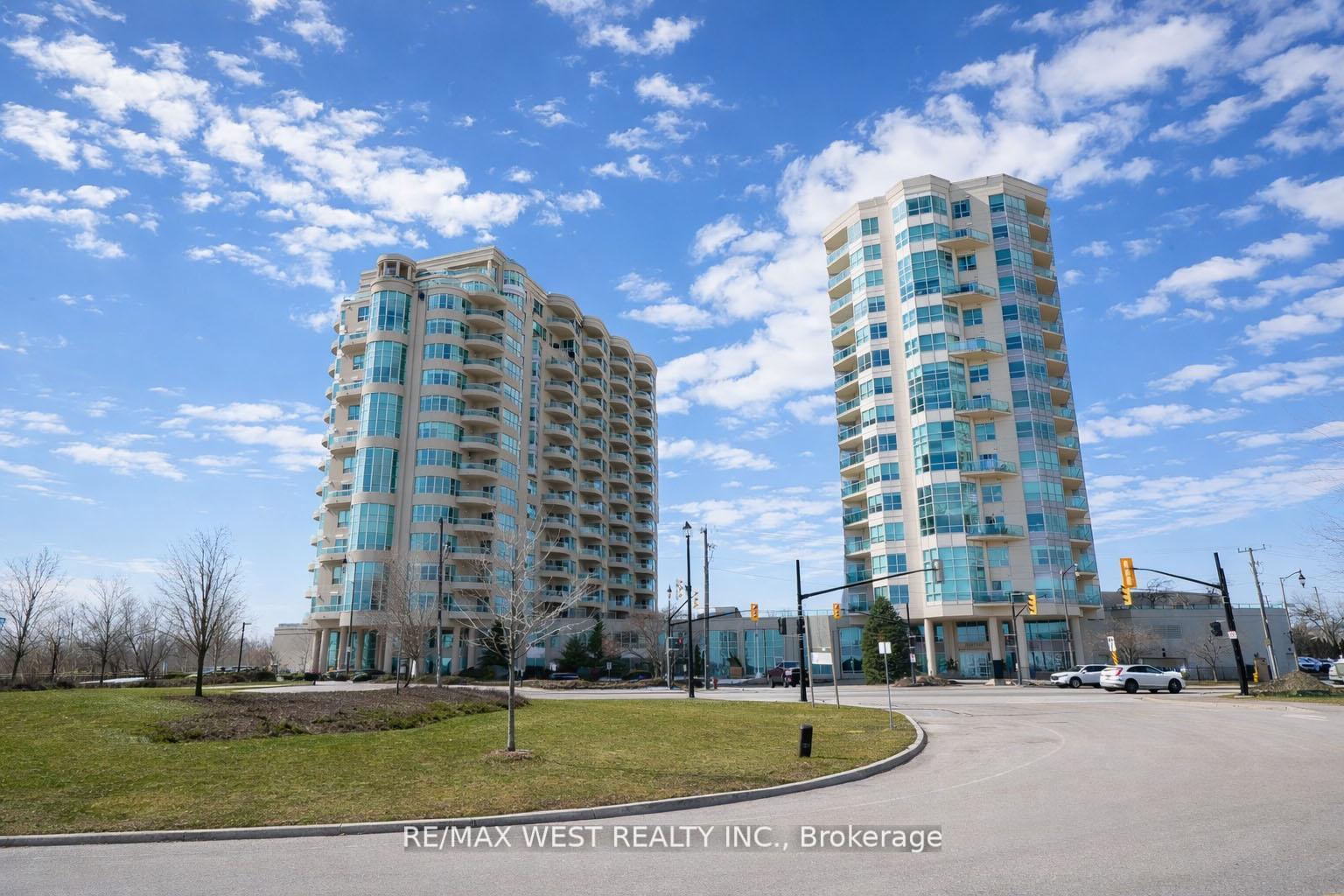 PH1 1 - 2 Toronto Street Barrie Ontario Canada Sale residential   InCom Brokerage Example