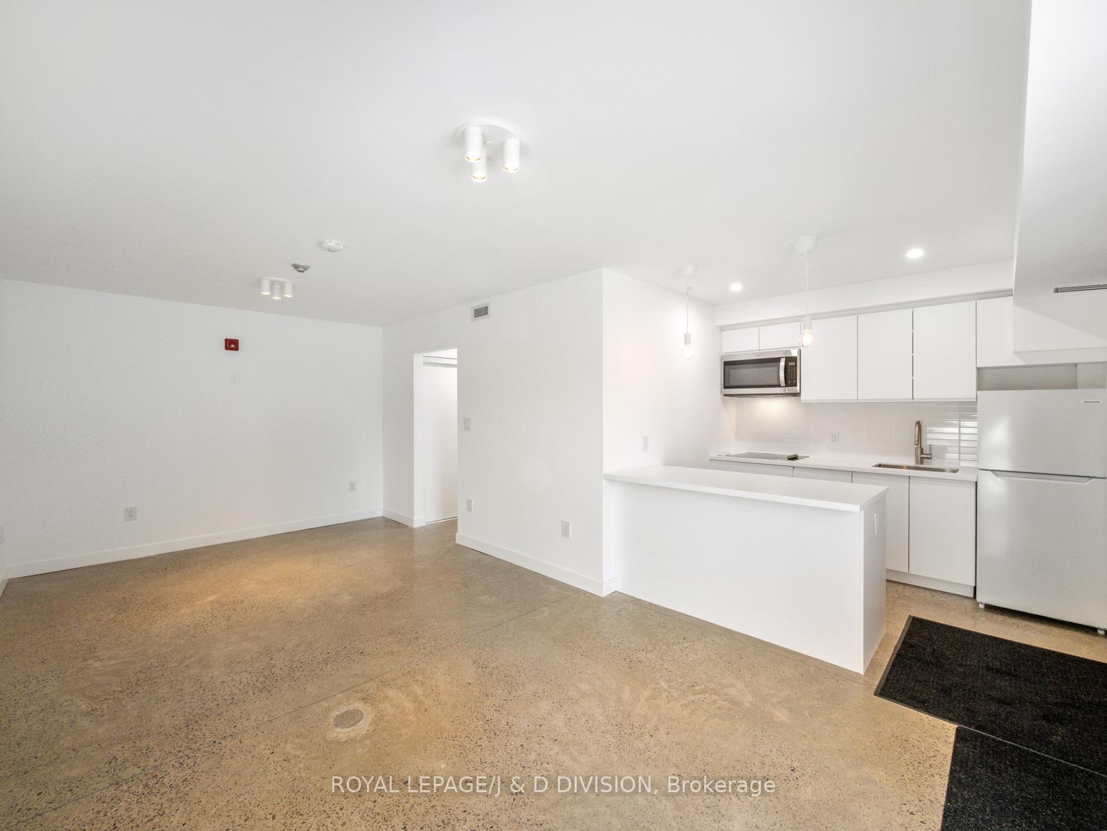 G3 - 325 Sammon Avenue Toronto Ontario Canada Rent residential   Bruce Murray - Real Estate Homeward, Brokerage