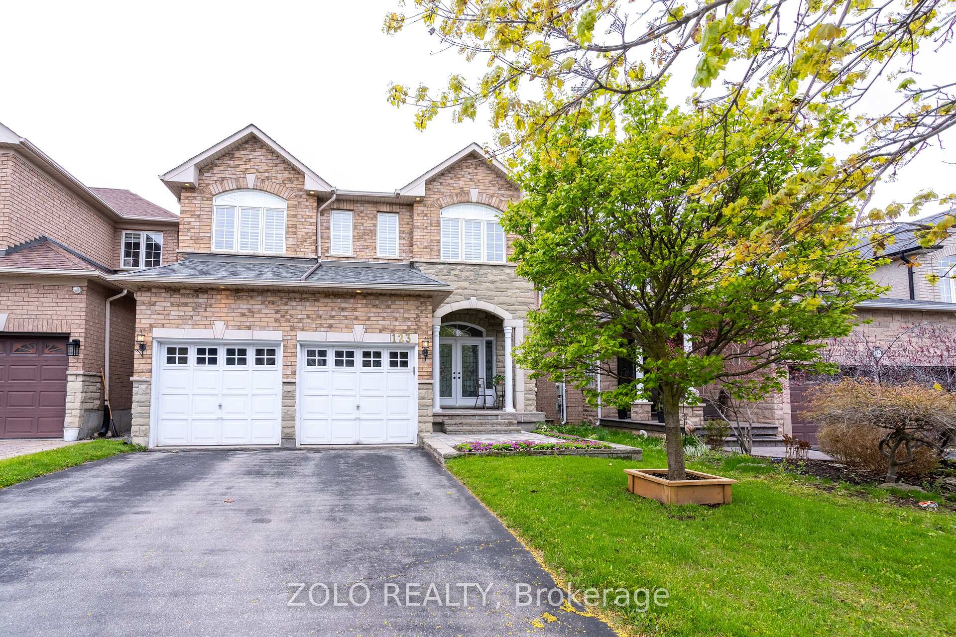 123 Colesbrook Road Richmond Hill Ontario Canada Sale residential Leo Campanella RE/MAX West Realty Inc. Brokerage *