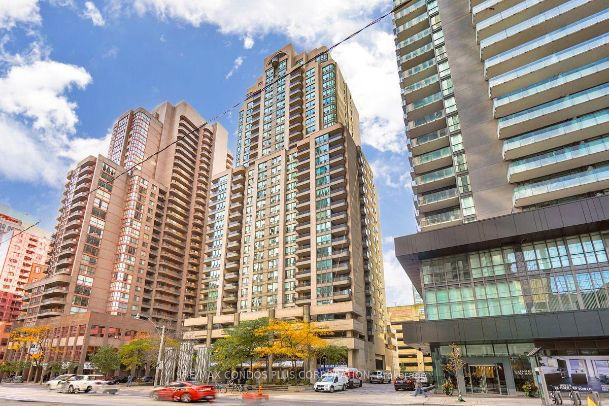 2506 - 750 Bay Street Toronto Ontario Canada Rent residential Kathryn Long RE/MAX Condos Plus Corp., Brokerage*