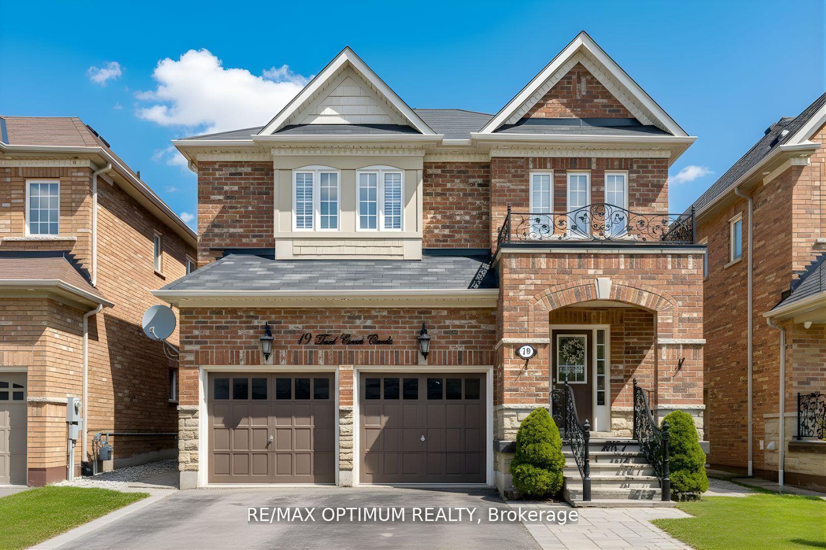19 Teal Crest Circle Brampton Ontario Canada Sale residential Amit Bhagirath RE/MAX Real Estate Centre Team Arora Realty, Brokerage*