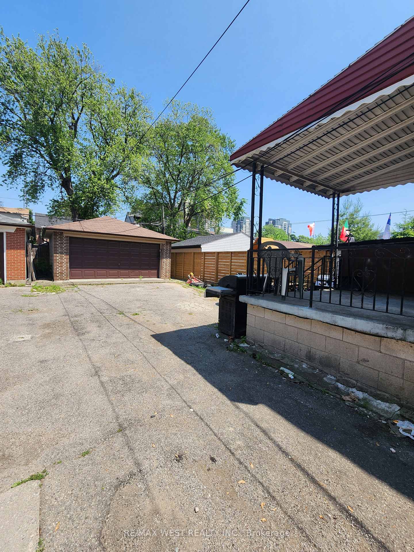 415 Symington Avenue Toronto Ontario Canada Sale residential Grace Soares RE/MAX West Realty Inc., Brokerage *