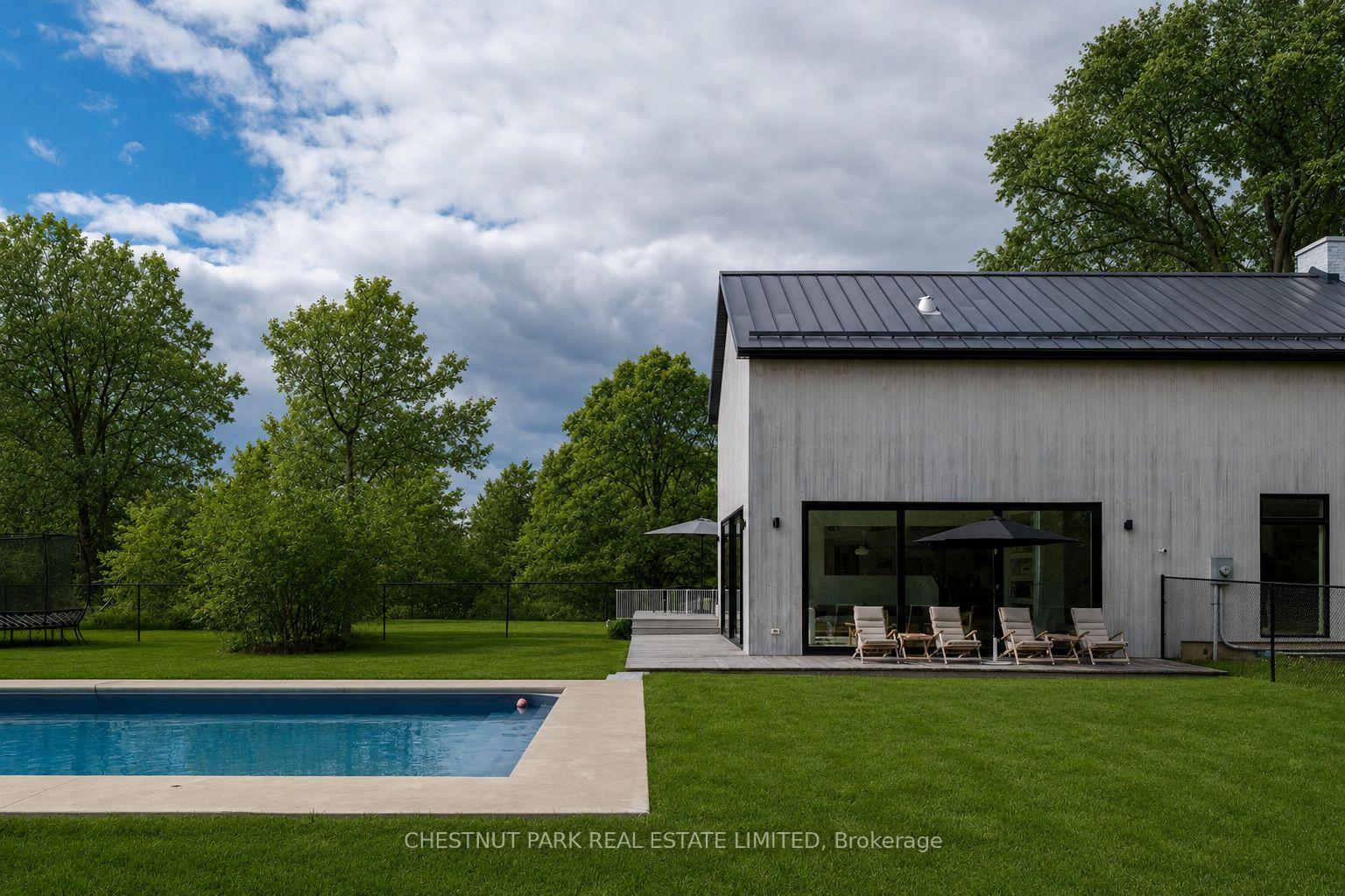 4 Bedroom Single Family Home/House's Image 15