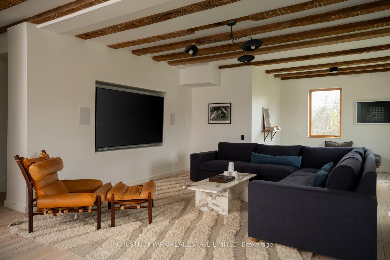 4 Bedroom Single Family Home/House's Image 8