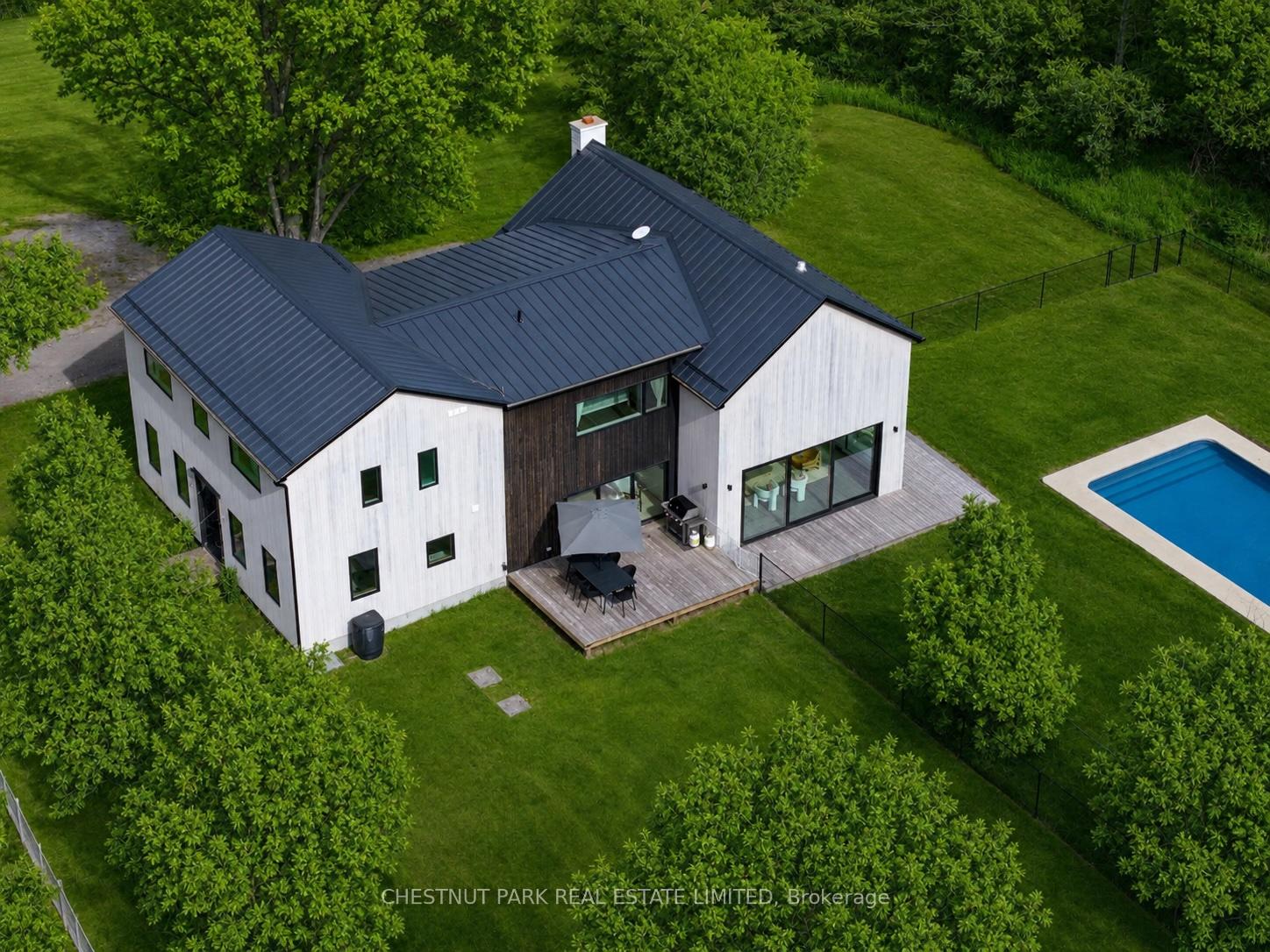 4 Bedroom Single Family Home/House's Image 16