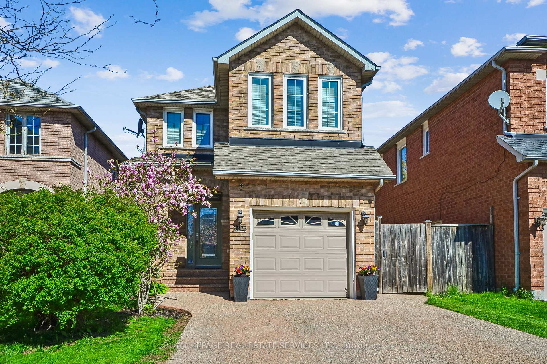2023 Shady Glen Road Oakville Ontario Canada Sale residential Jaswinder Paink Street Master Realty Ltd., Brokerage*
