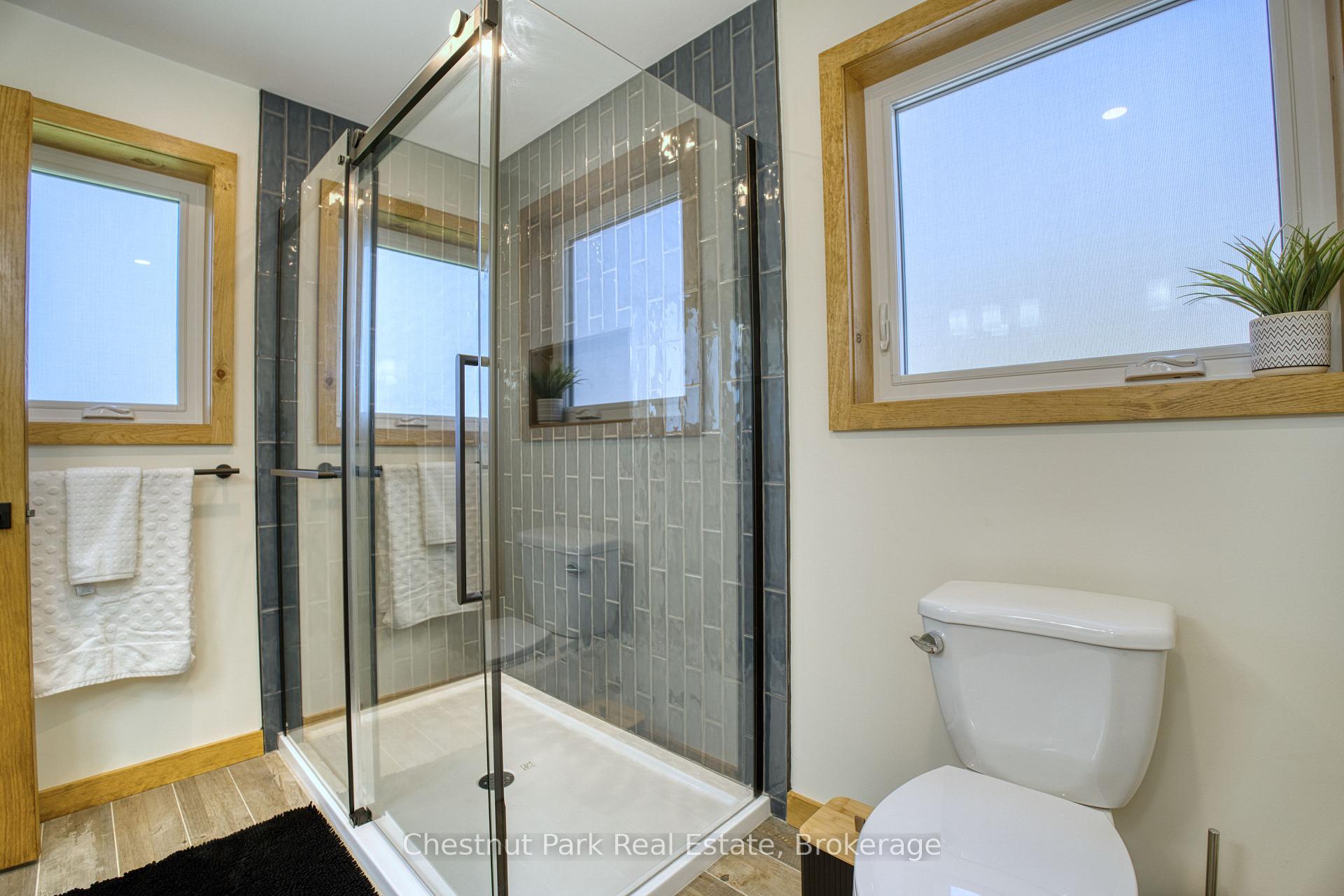3 Bedroom Single Family Home/House's Image 7