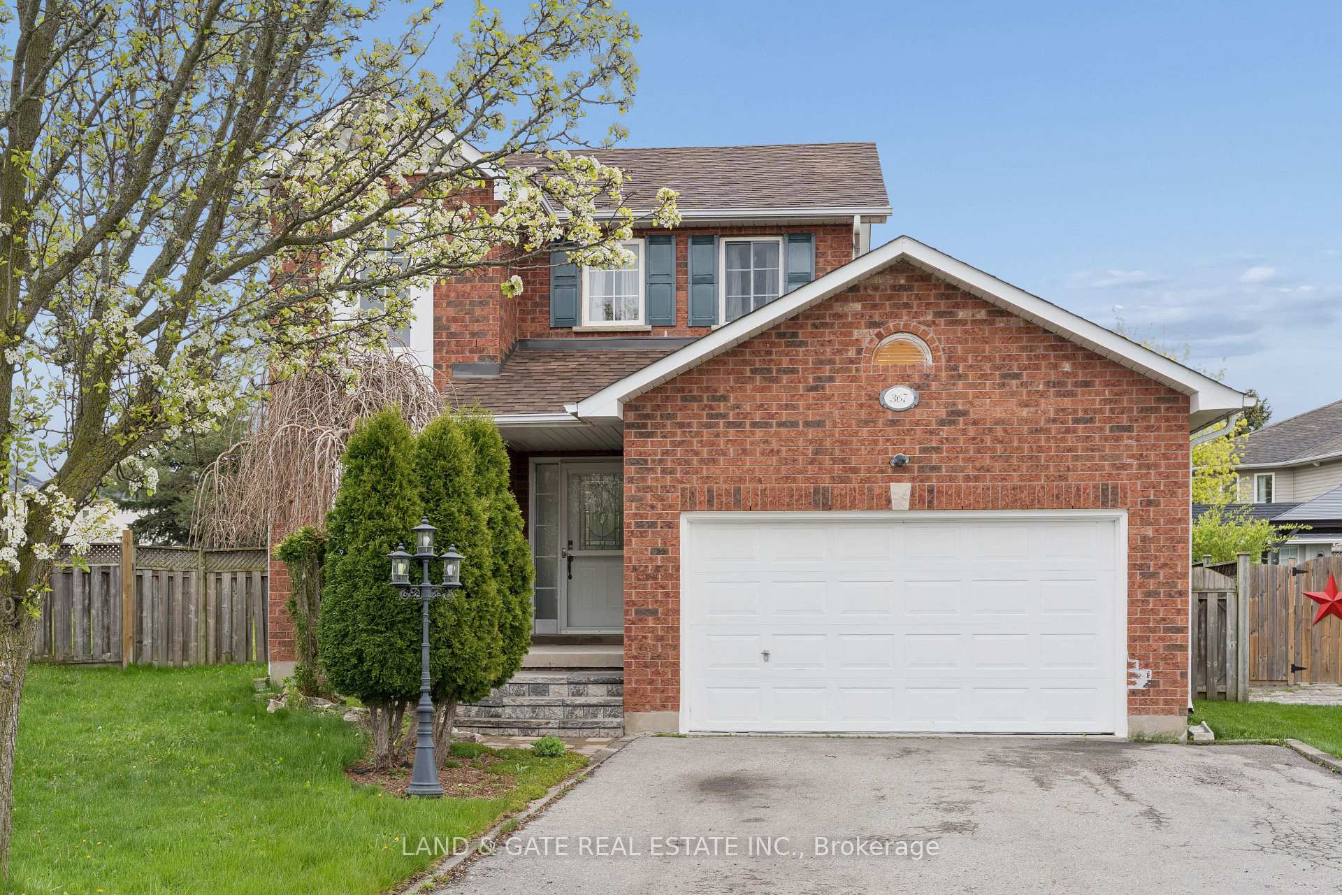 367 Concordia Court Oshawa Ontario Canada Sale residential Sandy Gardner Royal LePage Frank Real Estate Brokerage*