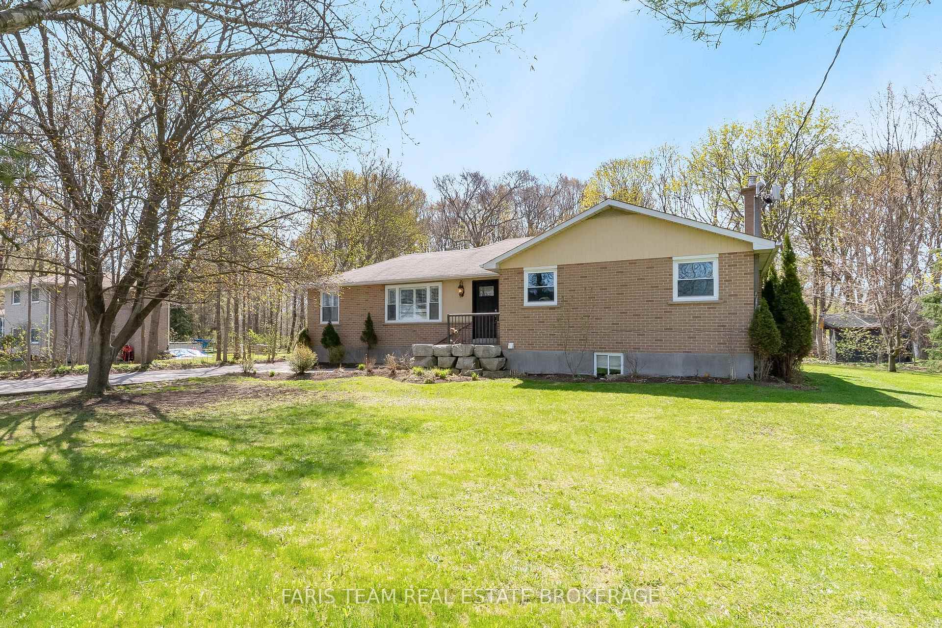 7349 County Road 14 Adjala-Tosorontio Ontario Canada Sale residential Linda Hummel Right at Home Realty, Brokerage*