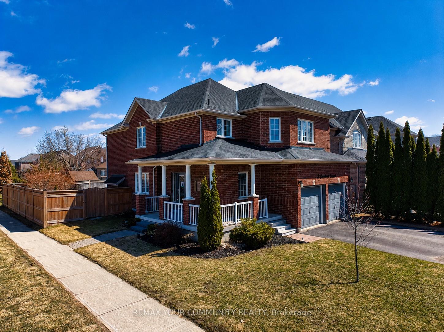 2 Laurelbank Crescent Georgina Ontario Canada Sale residential Opal Hustins, ASA, AEA Re/Max YOUR COMMUNITY REALTY