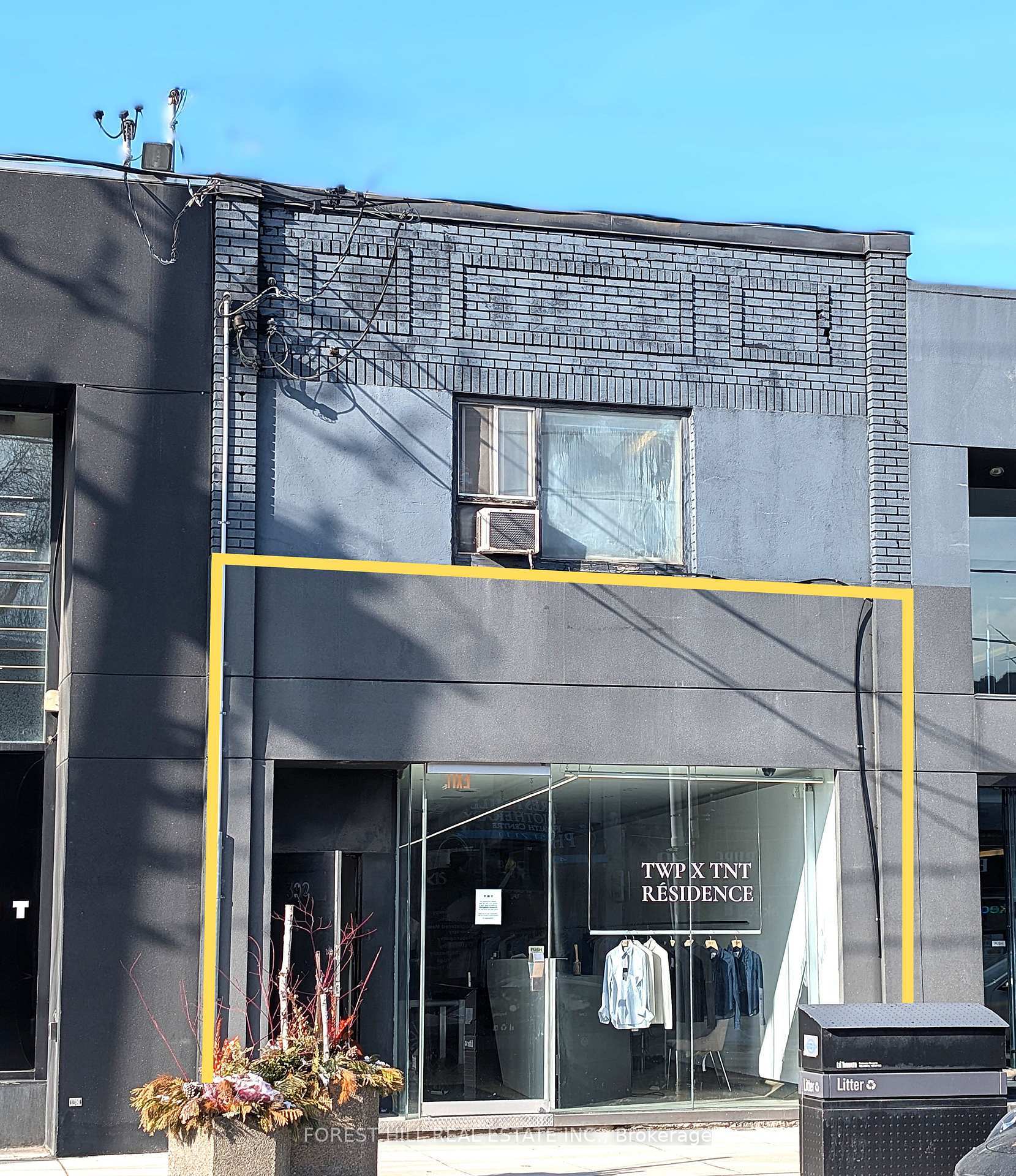 Ground Flr & Ba - 392 Eglinton Avenue W Toronto Ontario Canada Lease commercial   HomeLife Top Star Realty Inc., Brokerage *