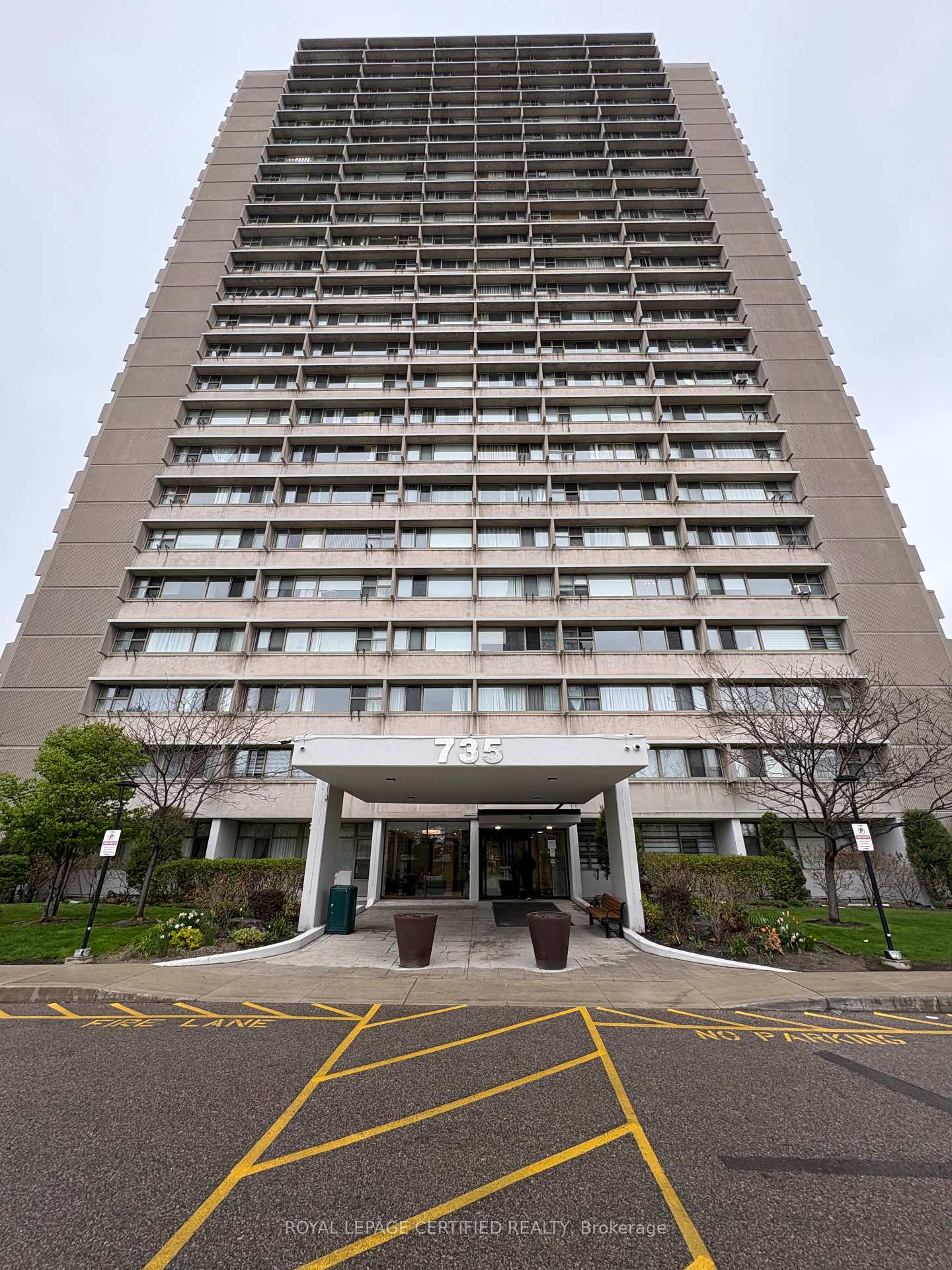 202 - 735 Don Mills Road Toronto Ontario Canada Rent residential Sami Chowdhury RE/MAX Realtron Realty Inc., Brokerage *