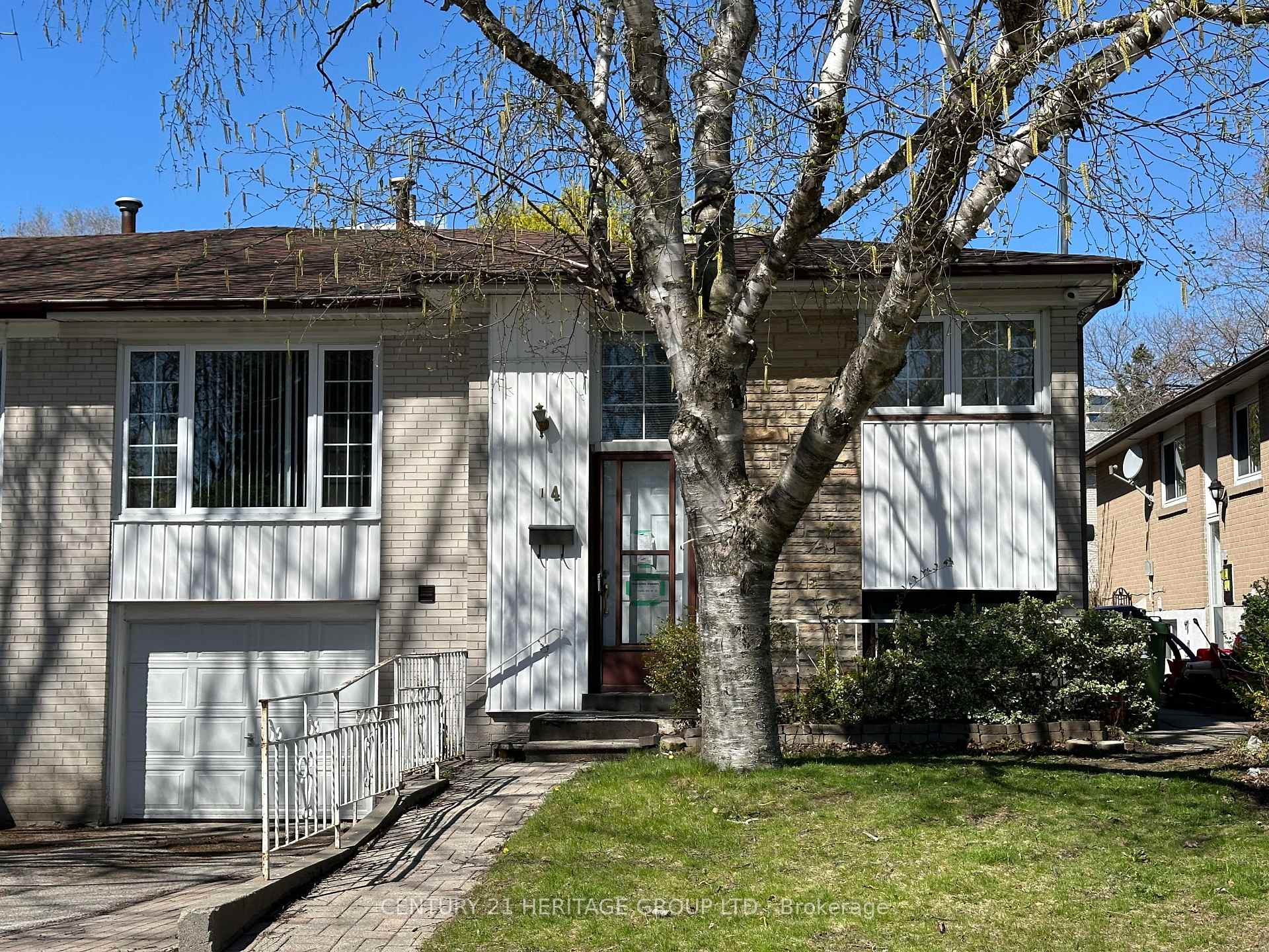 Lower - 14 Regatta Crescent Toronto Ontario Canada Rent residential Ritesh Jhamb HomeLife Paramount Realty, Brokerage