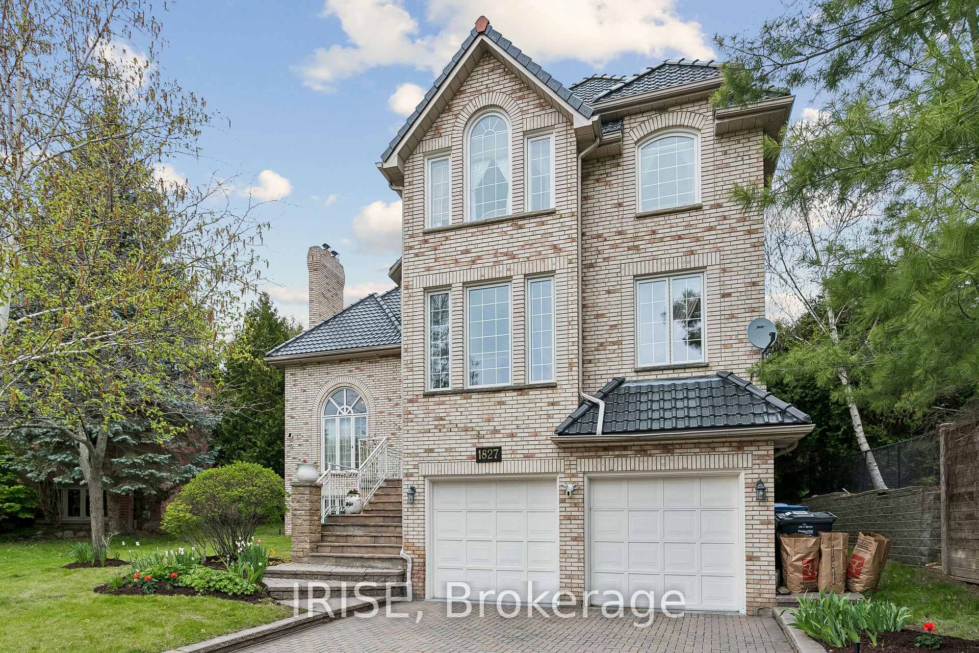 1827 Chesbro Court Mississauga Ontario Canada Sale residential Cliff Barron RE/MAX Real Estate Centre, Inc., Brokerage *