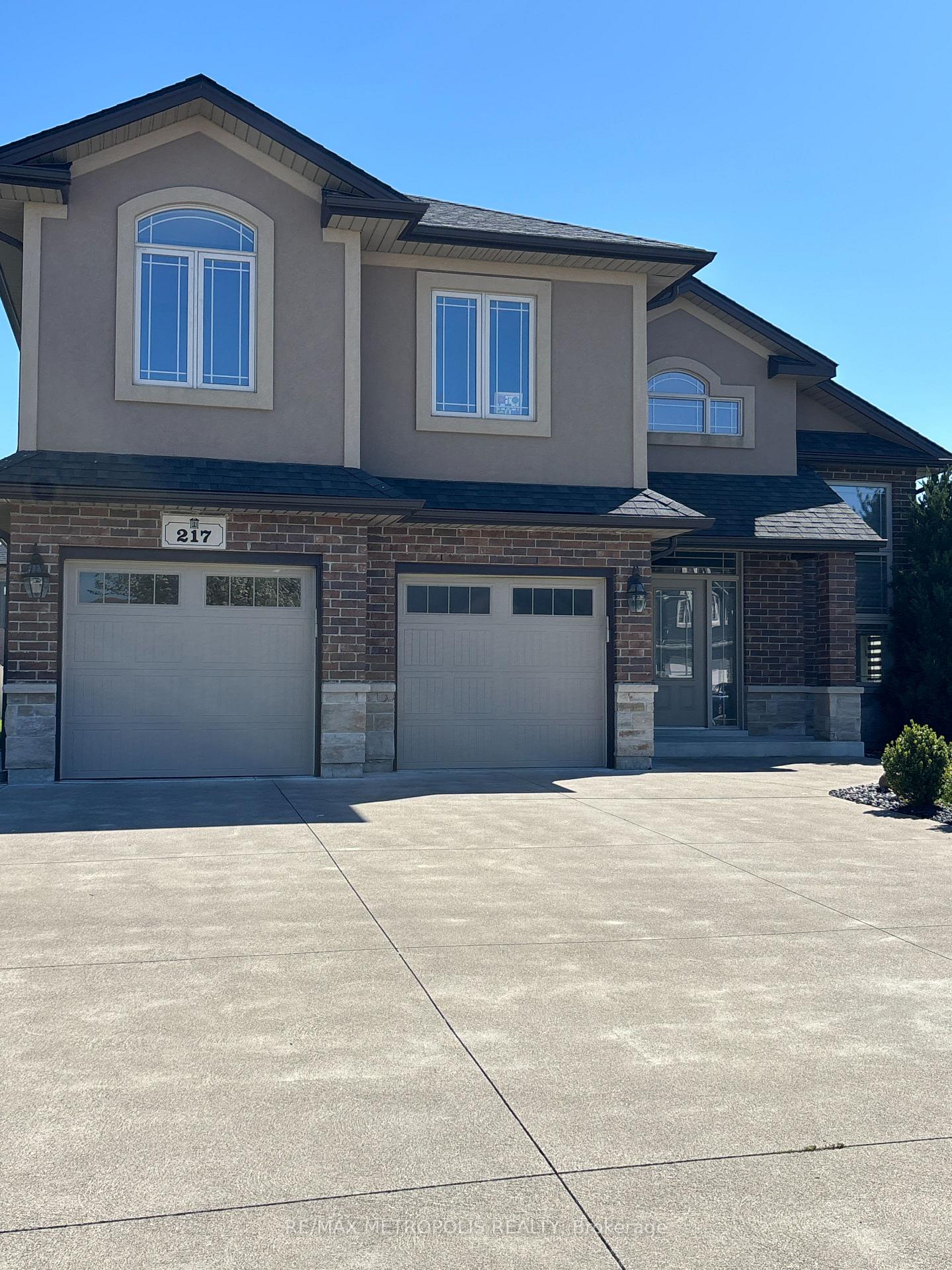 217 Jasmine Drive Lakeshore Ontario Canada Sale residential   RE/MAX Metropolis Realty Brokerage*