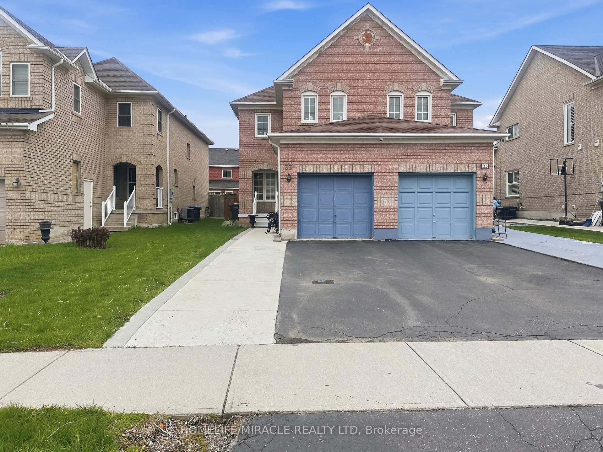 37 Prairie Rose Circle Brampton Ontario Canada Sale residential   HomeLife/Miracle Realty Ltd., Brokerage*