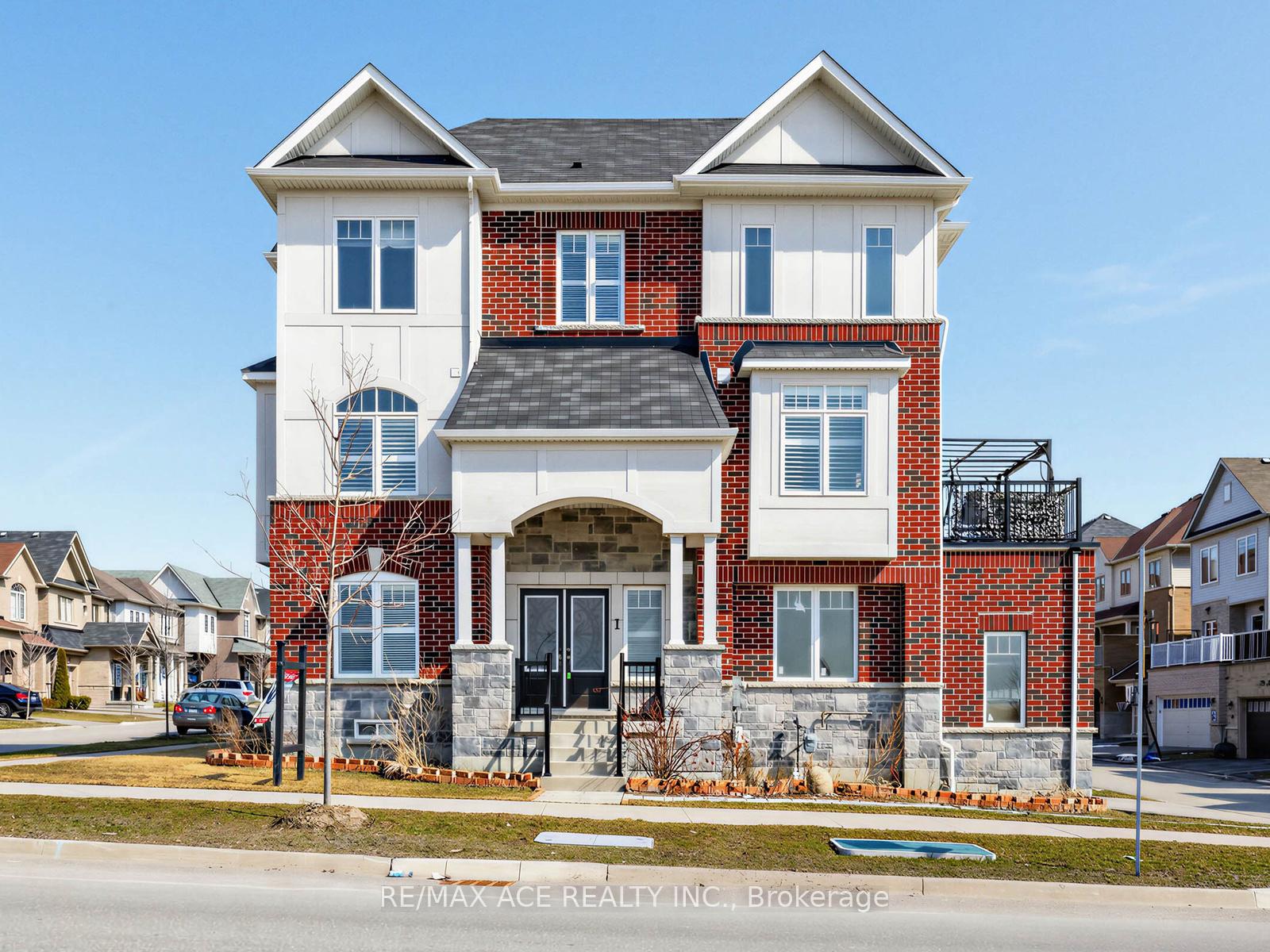 1 Mortlock Street Ajax Ontario Canada Sale residential Sophia Taylor Incom New Example Demo Office