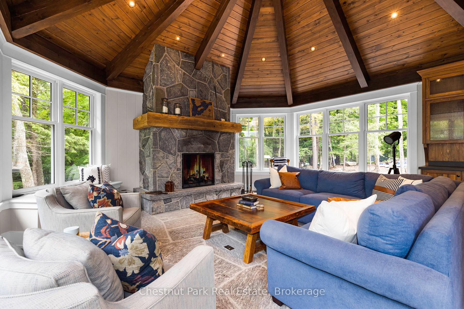 4 Bedroom Single Family Home/House's Image 28