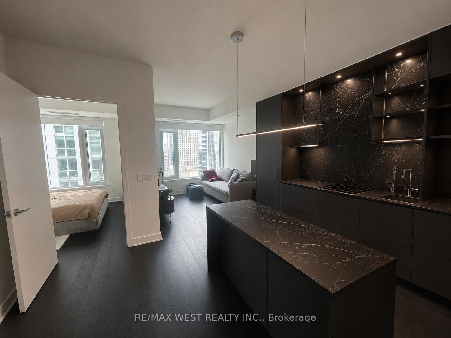 1809 - 11 Yorkville Avenue Toronto Ontario Canada Rent residential HomeLife Top Star Realty Inc., Brokerage *