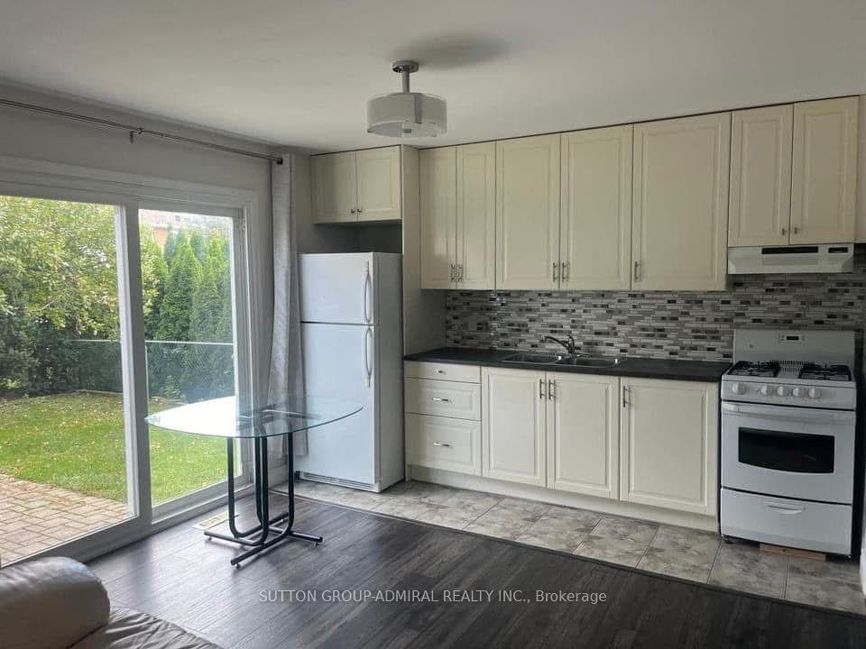 Upper Level - 123 Cherry Hills Road Vaughan Ontario Canada Rent residential   Sutton Group-Admiral Realty Inc., Brokerage *