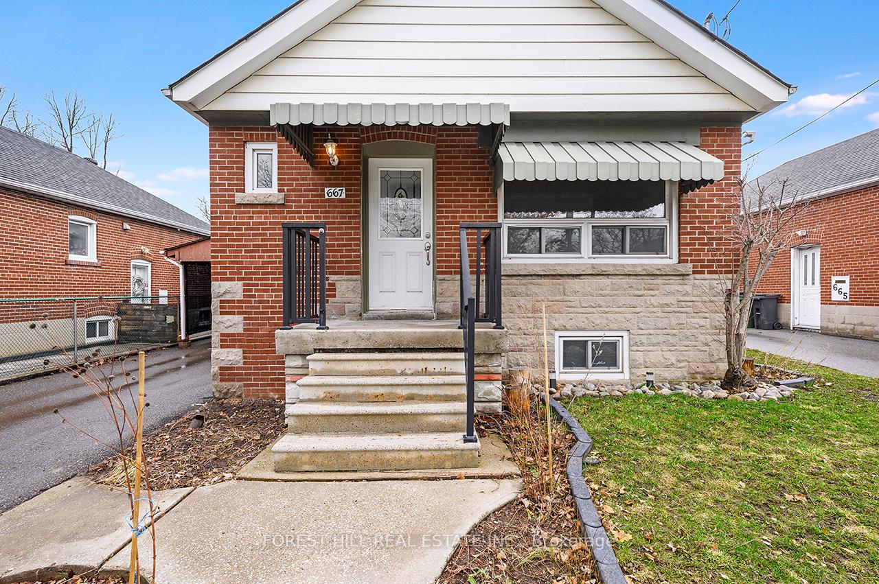 667 Pharmacy Avenue Toronto Ontario Canada Sale residential Heather Mackenzie Skybound Realty, Brokerage 