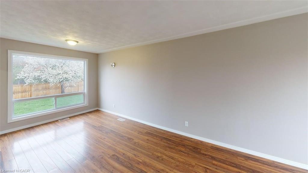 24 Burn Place Kitchener Ontario Canada Rent residential Jon Hiller RE/MAX Twin City Realty Inc., Brokerage*