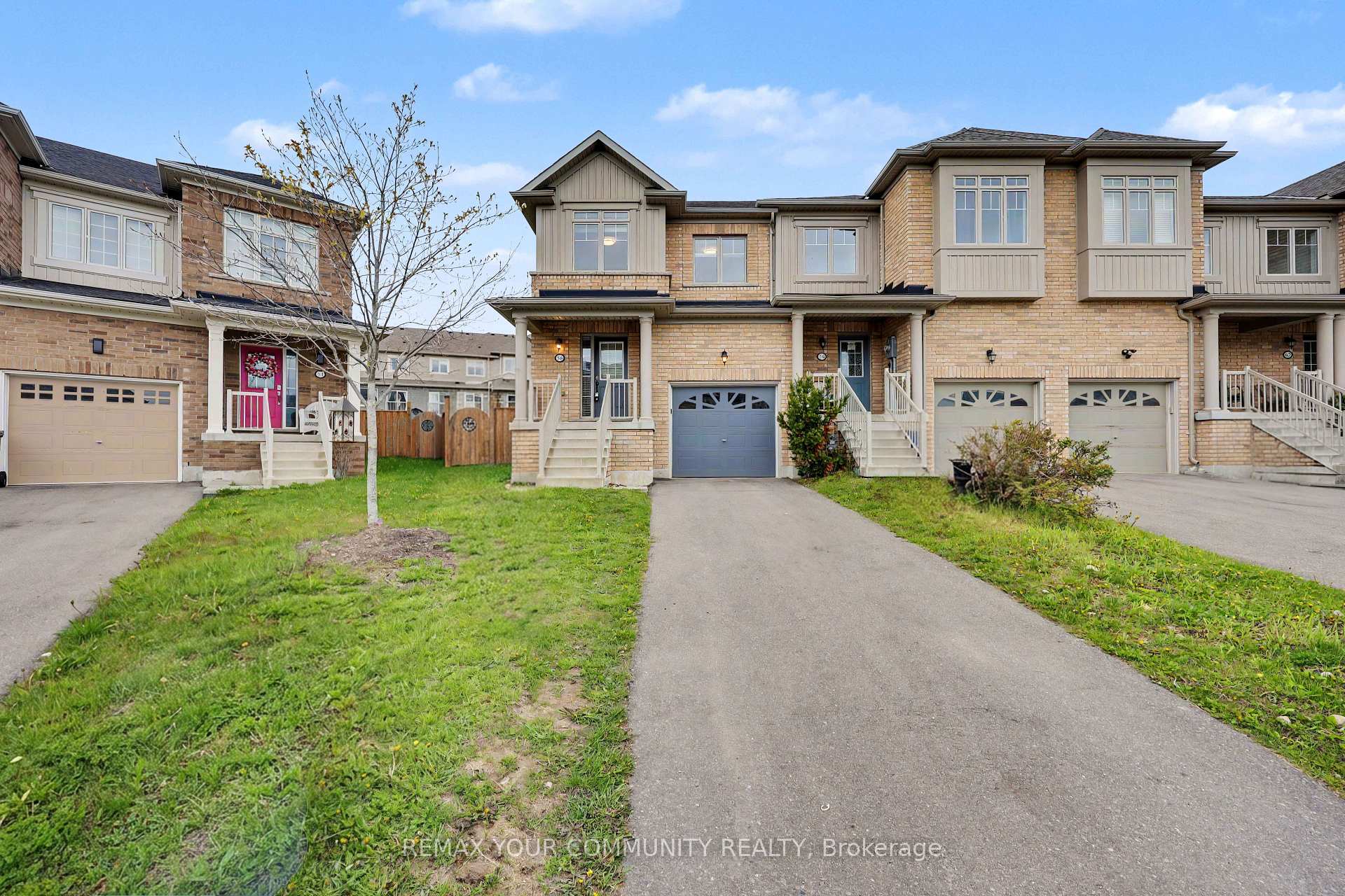 56 Skinner Drive Guelph Ontario Canada Sale residential ZARTOSHT VAHABI Re/Max Your Community Realty, Brokerage*