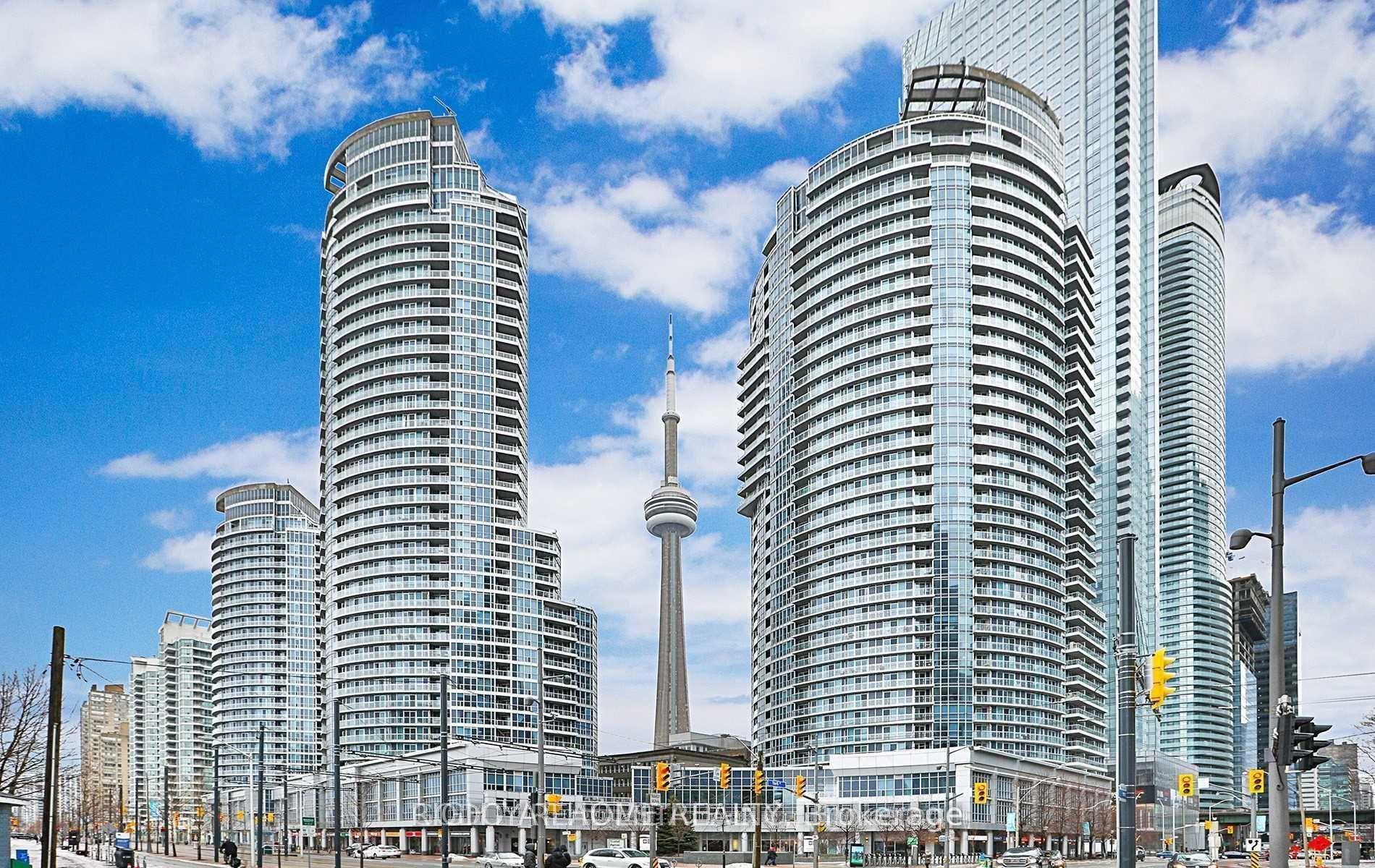3511 - 208 Queens Quay W Toronto Ontario Canada Rent residential Ahmed Amin Hamed Aly Right at Home Realty, Brokerage*