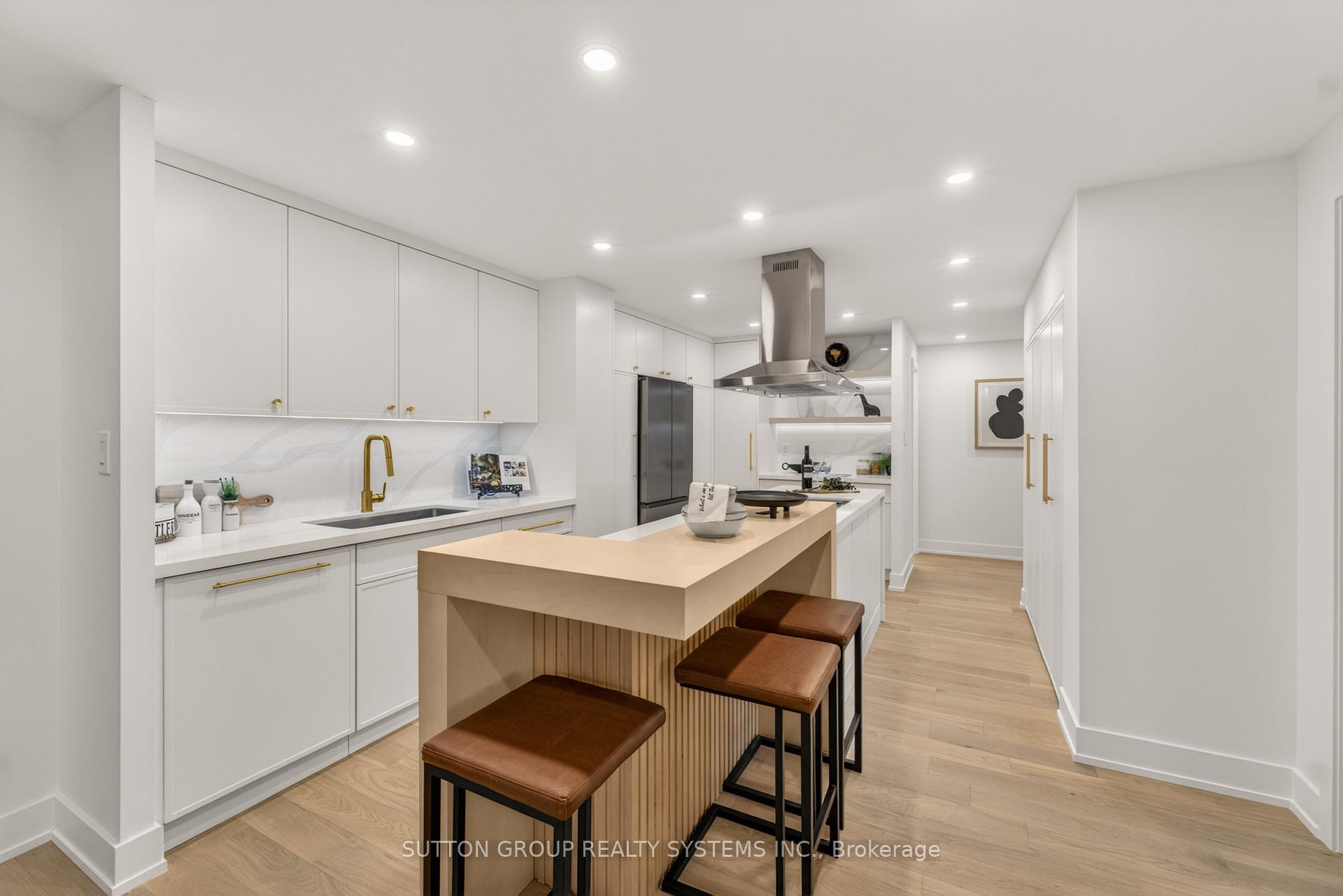 1409 - 820 Burnhamthorpe Road Toronto Ontario Canada Sold residential Susan Bodie Bosley Real Estate Ltd., Brokerage *