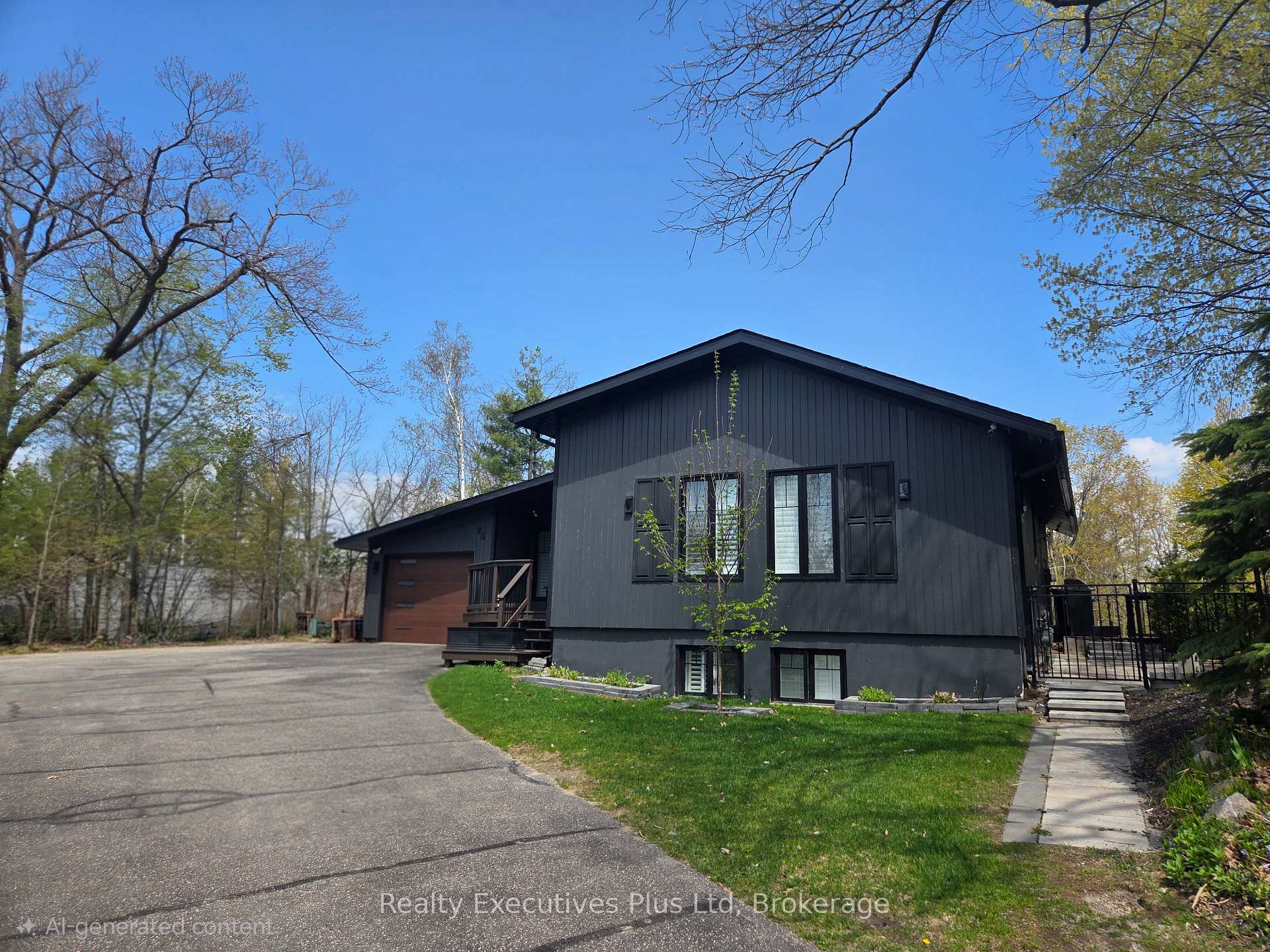 24 Birch Grove Drive Oro-Medonte Ontario Canada Sale residential John Bowen, CET, SREA Realty Executives Plus Ltd. Brokerage*