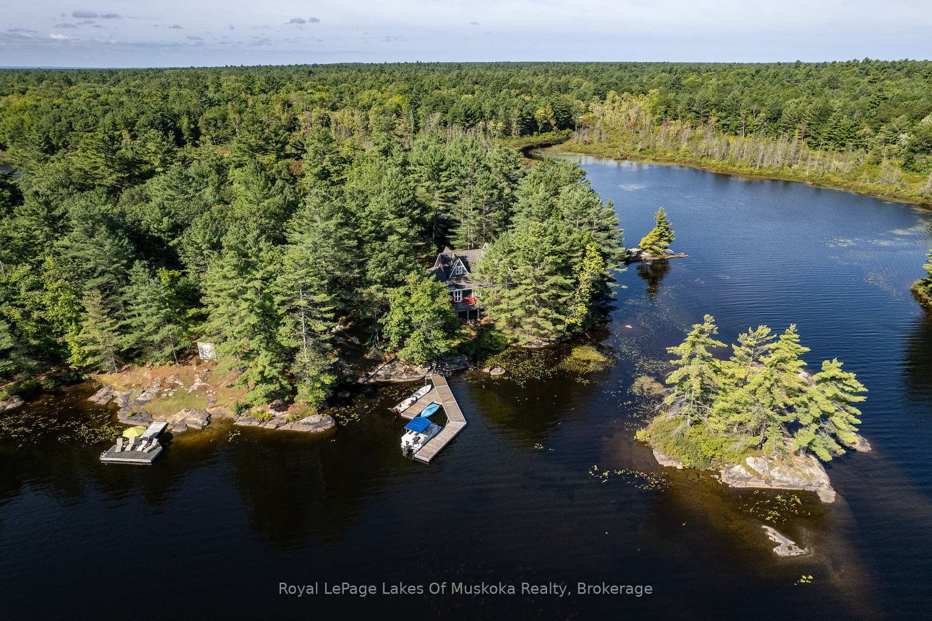 27 Island 2ml Gravenhurst Ontario Canada Sale residential Hugh Nichols RE/MAX PROFESSIONALS NORTH, BROKERAGE*