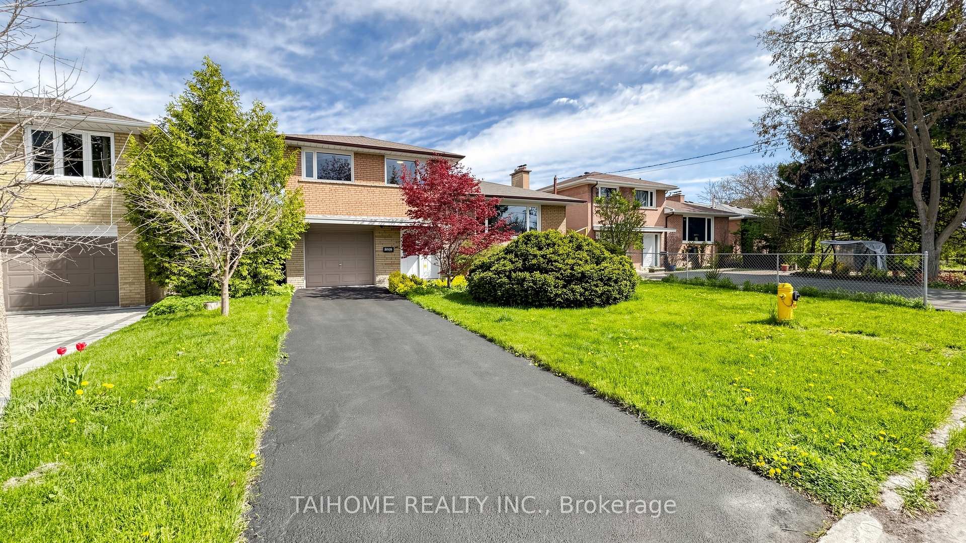 72 Bowerbank Drive Toronto Ontario Canada Sale residential   Starion Realty Inc., Brokerage*