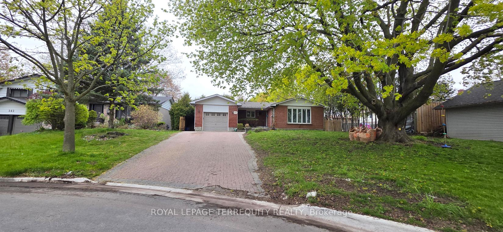 134 Switzer Drive Oshawa Ontario Canada Sale residential Rich Weisz Royal LePage Terrequity Realty, Brokerage*
