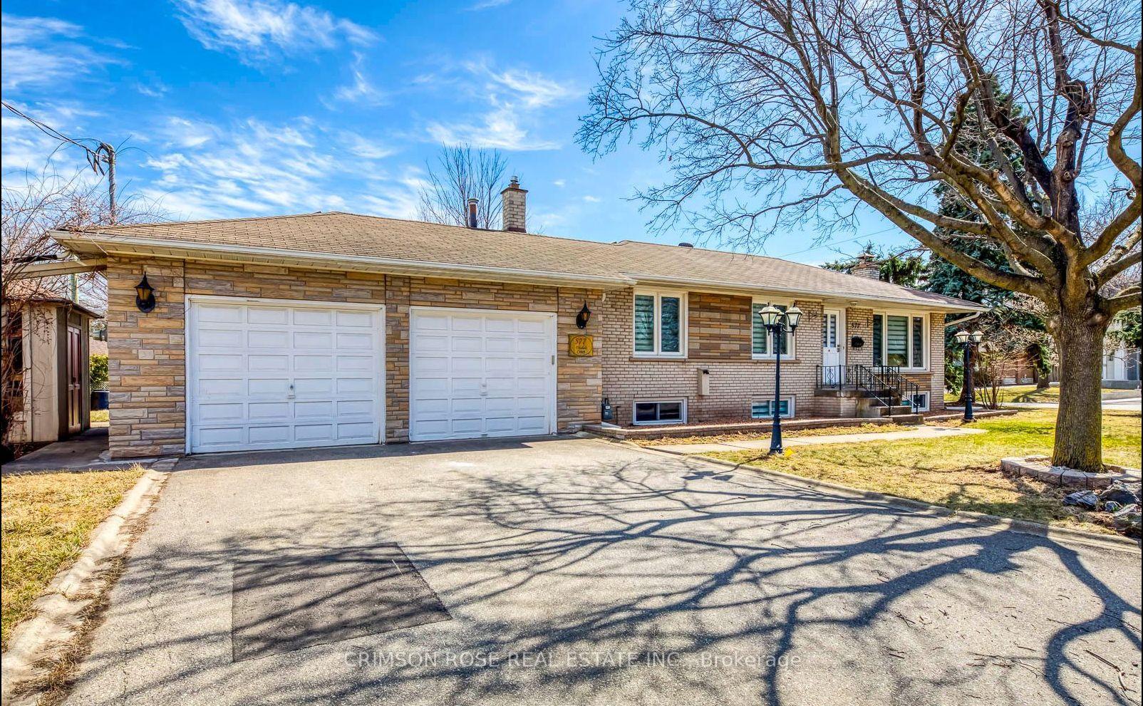 577 Trudale Court Oakville Ontario Canada Rent residential Bora Celikel RE/MAX Real Estate Centre Inc., Brokerage*