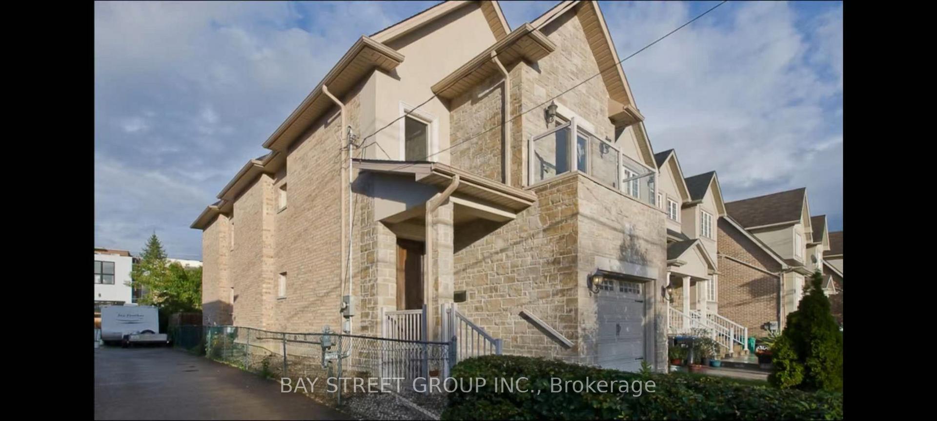 1033 Shaw Drive Mississauga Ontario Canada Rent residential Marco Pontes RE/MAX West Realty Inc., Brokerage *