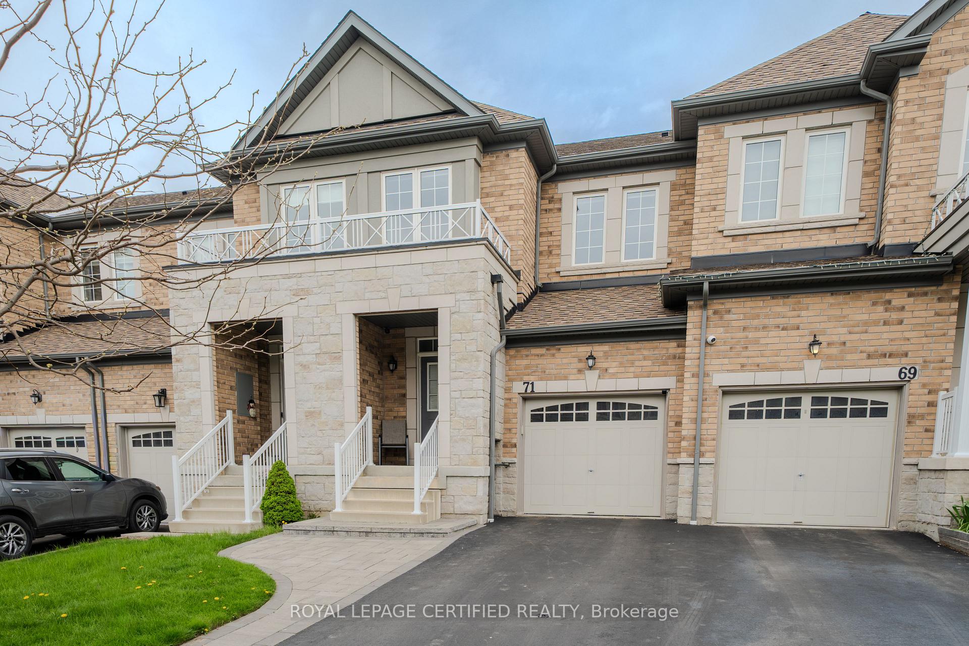 71 Rimrock. Crescent Whitby Ontario Canada Sale residential   Coldwell Banker - R.M.R. Real Estate, Brokerage*