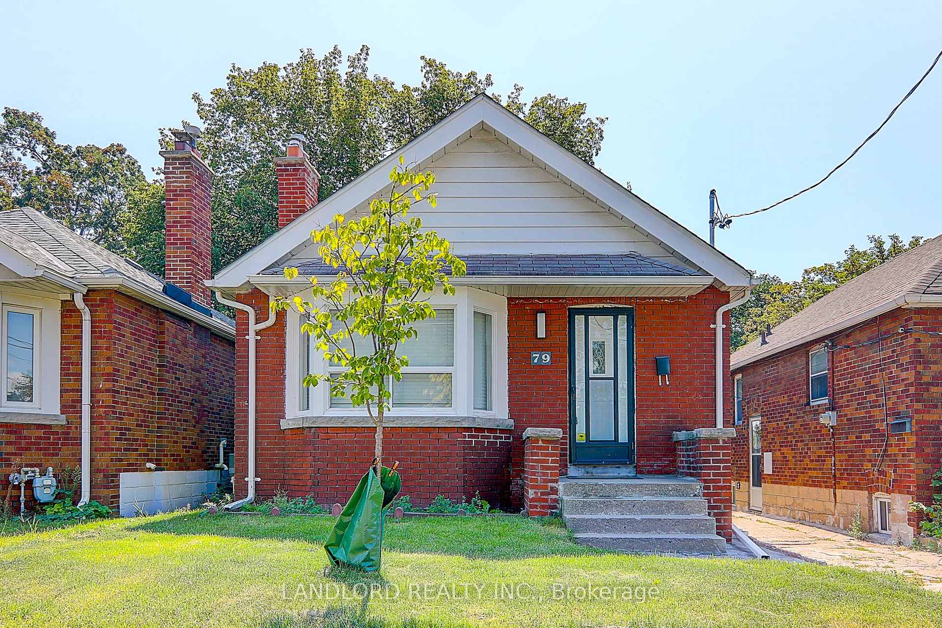Main Fl - 79 O'Connor Drive Toronto Ontario Canada Rent residential   Bruce Murray - Real Estate Homeward, Brokerage