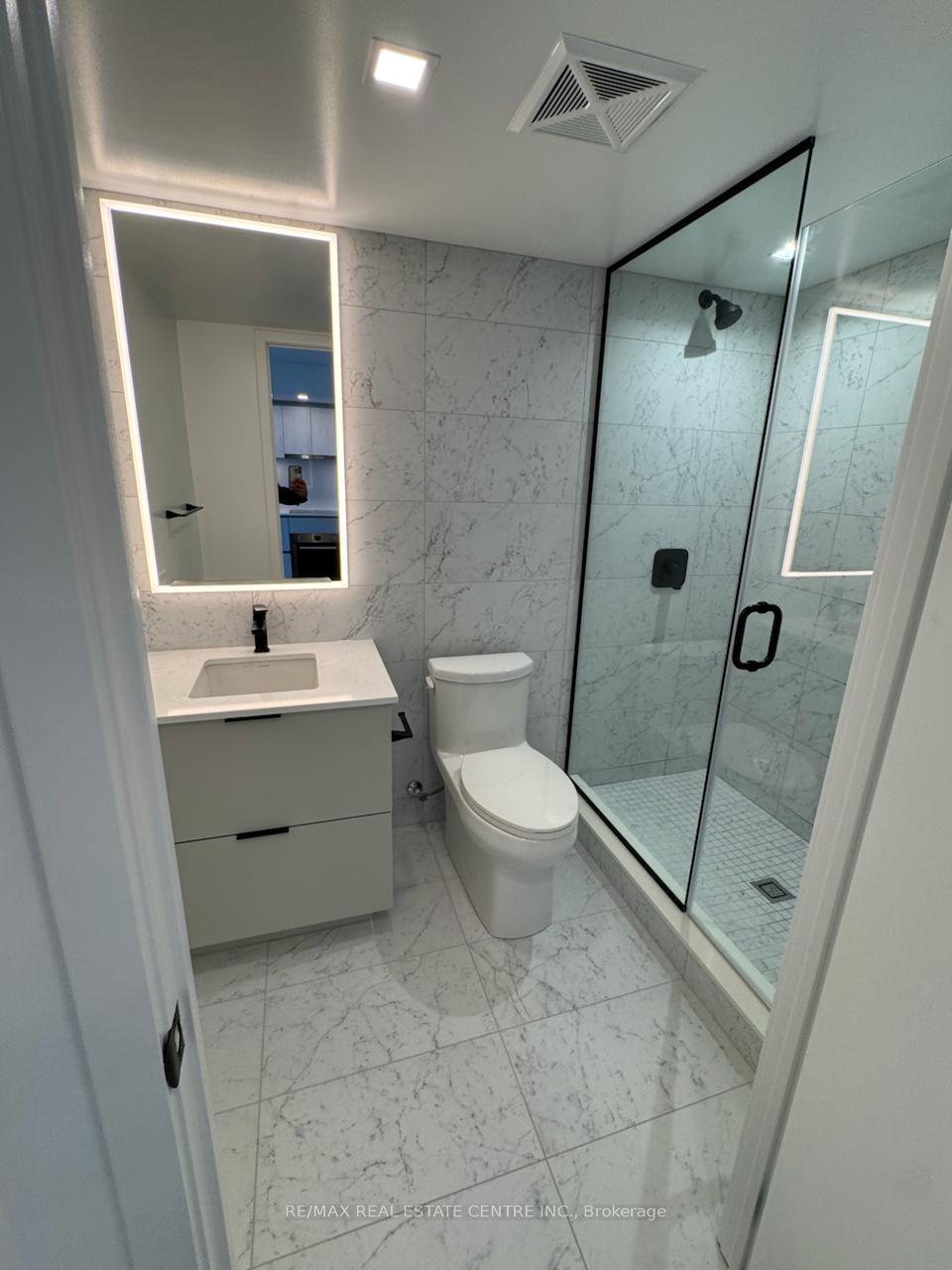 1909 - 609 Sherbourne Street Toronto Ontario Canada Rent residential Naveen Dua RE/MAX Real Estate Centre Inc., Brokerage *