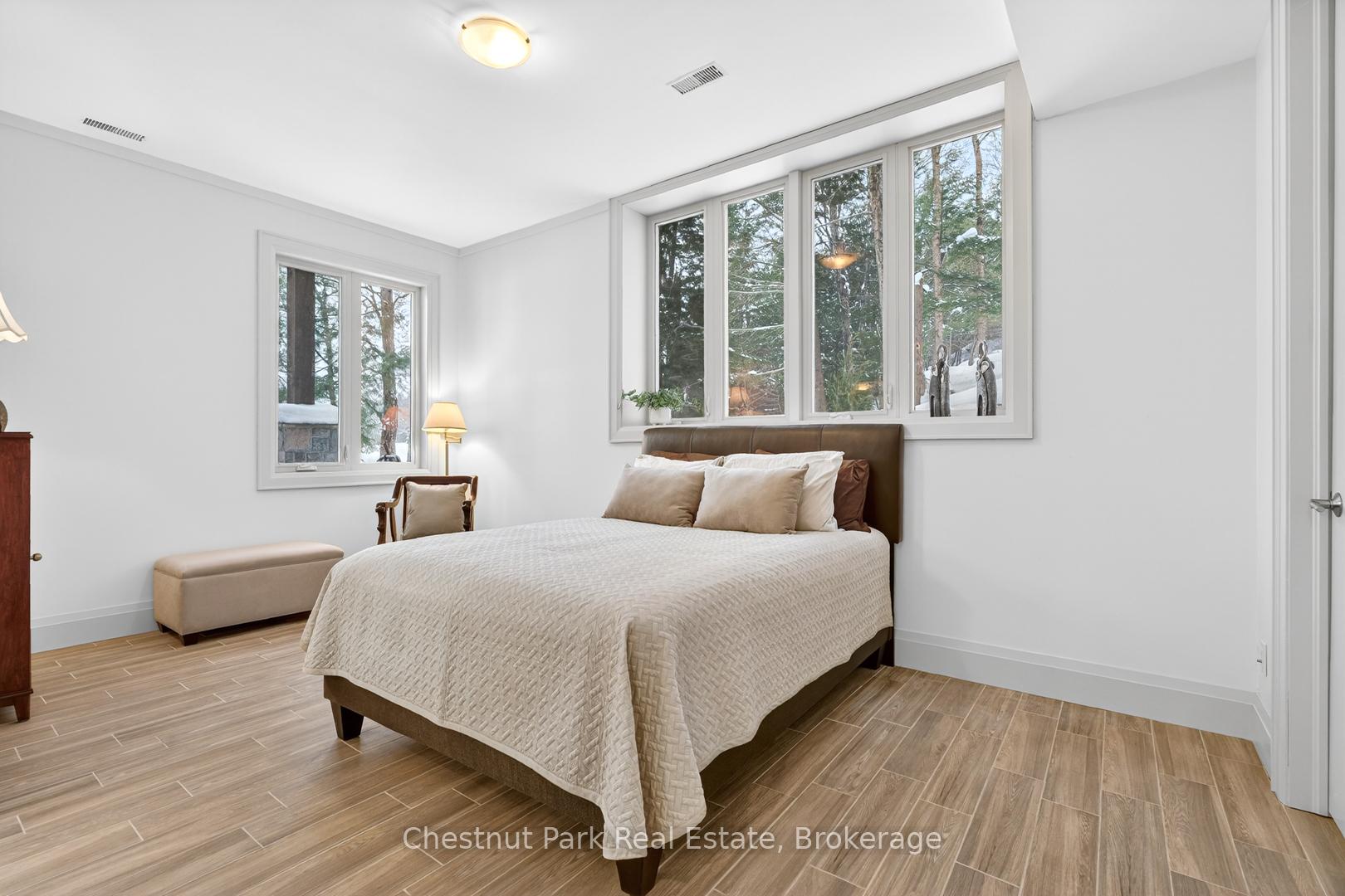 3 Bedroom Single Family Home/House's Image 40