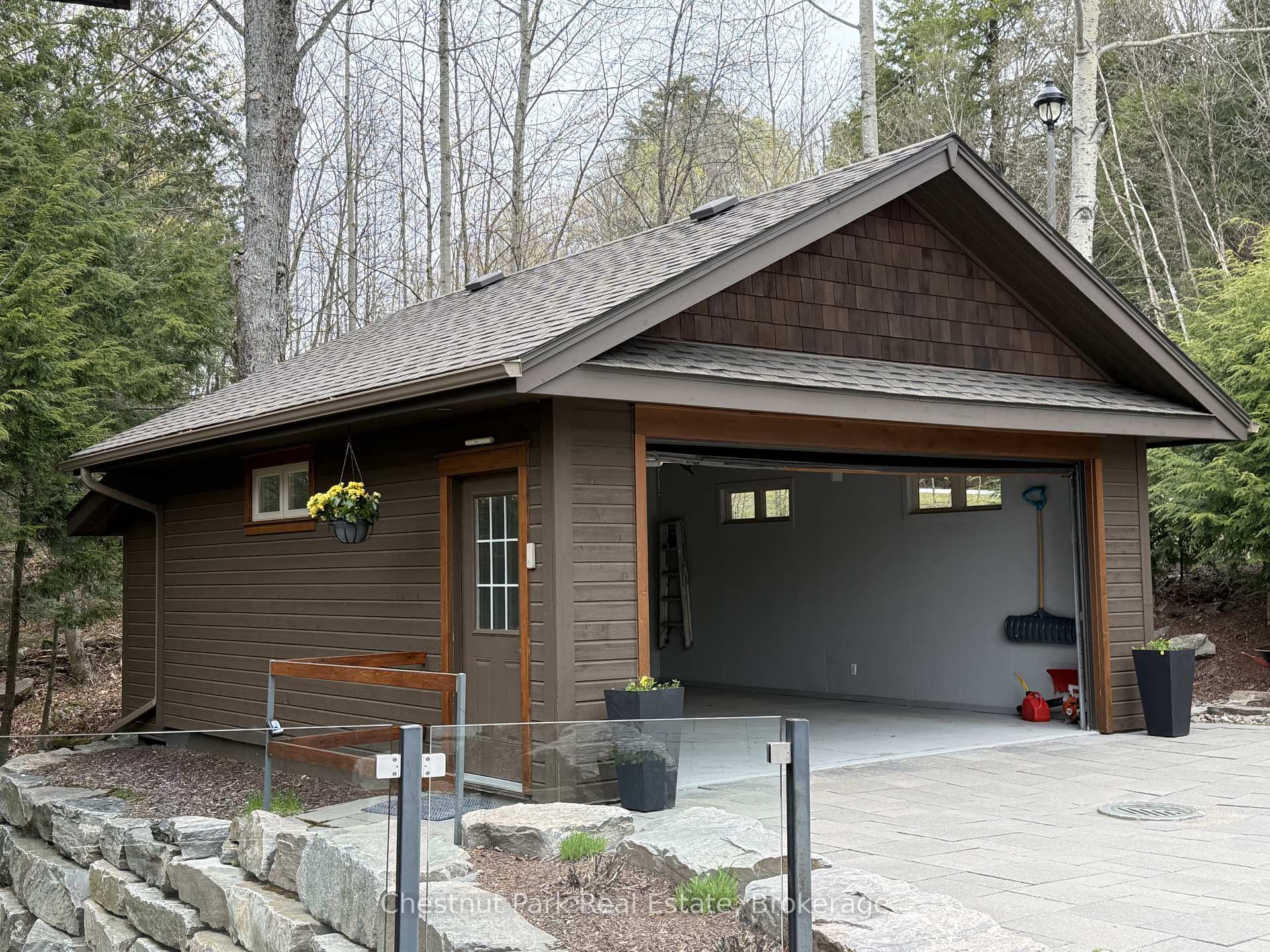 3 Bedroom Single Family Home/House's Image 44