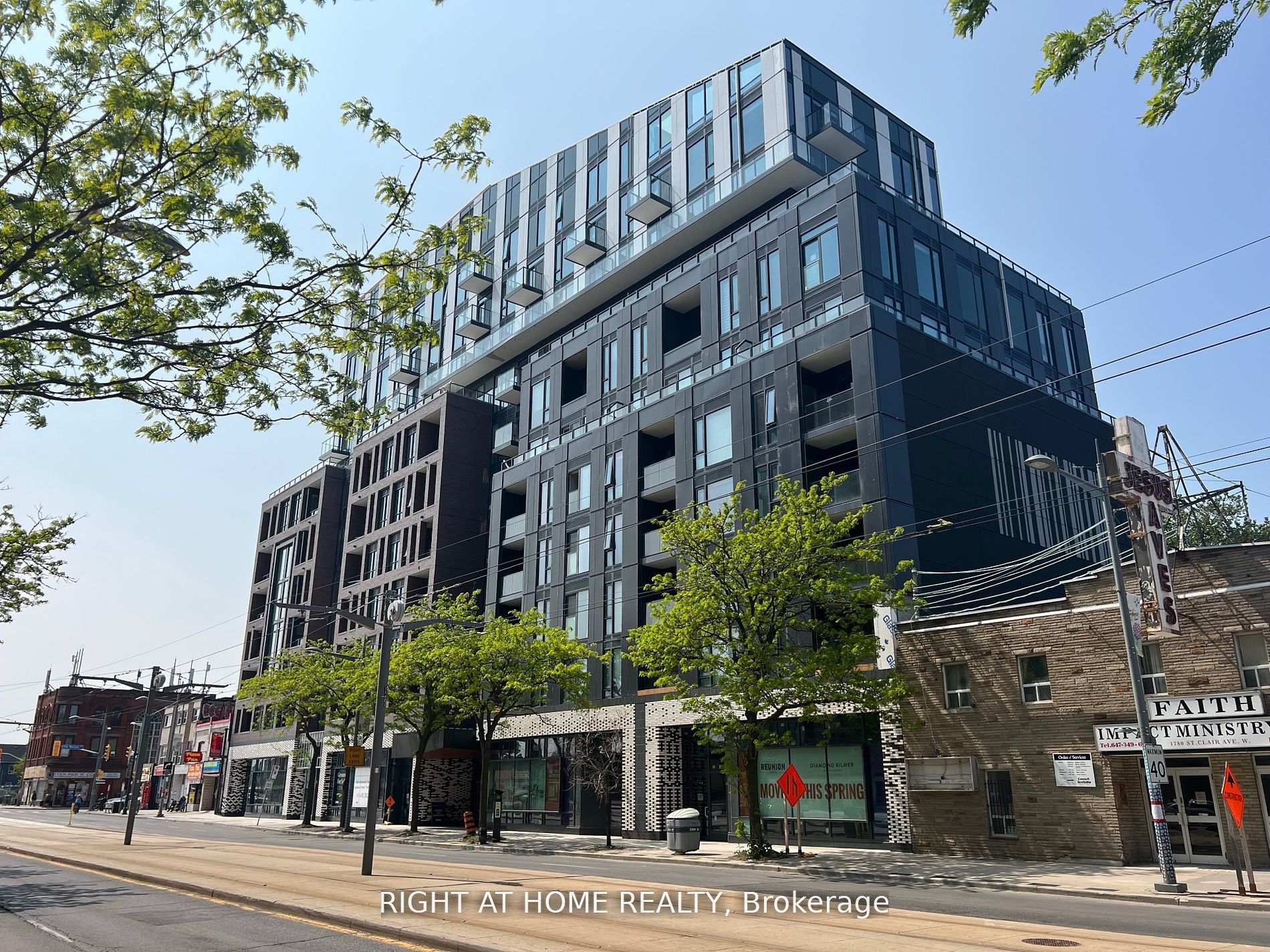 1004 - 1808 St.Clair Avenue W Toronto Ontario Canada Rent residential Alex Beis Right at Home Realty, Brokerage*