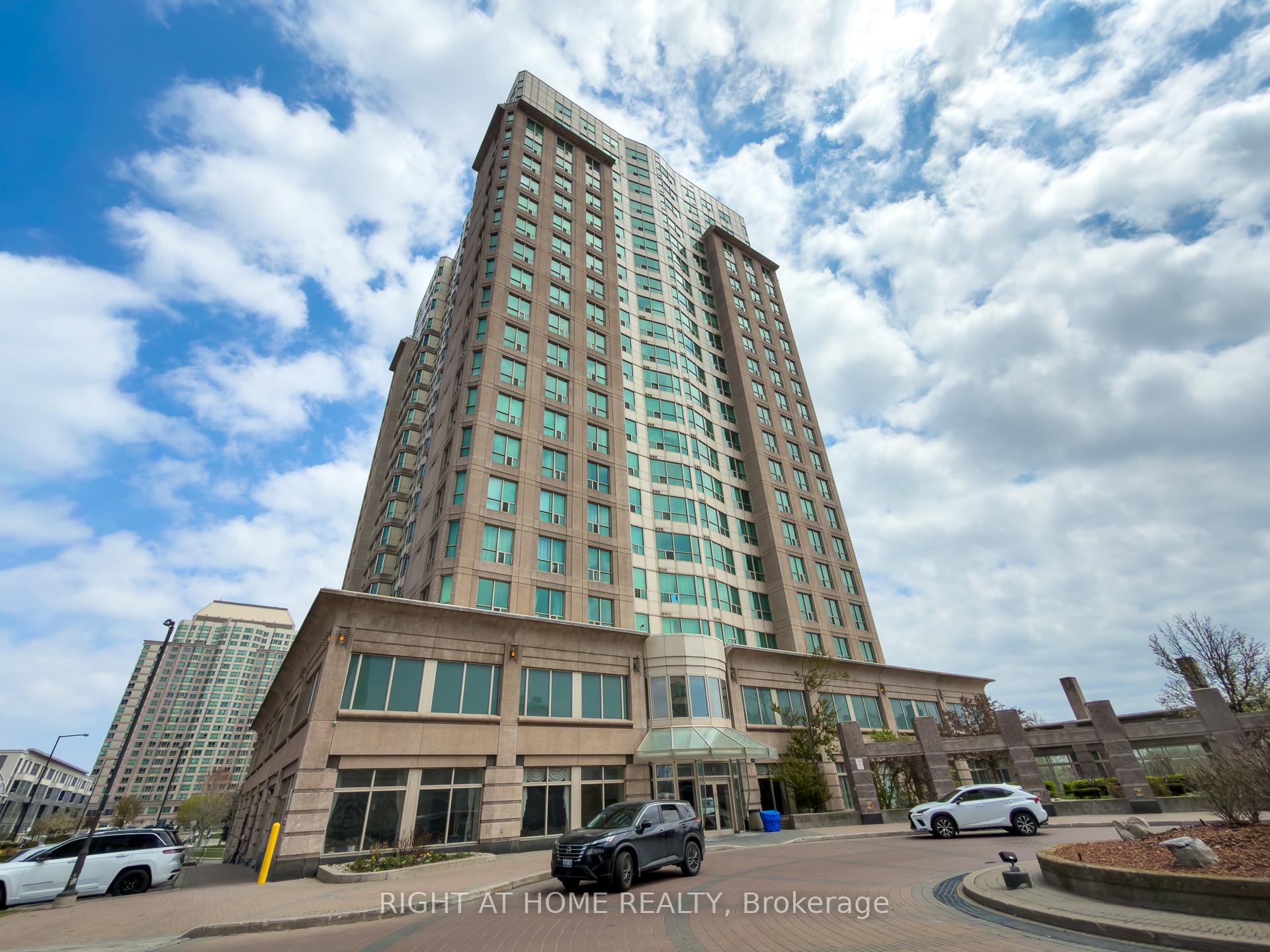 1008 - 8 Lee Centre Drive Toronto Ontario Canada Sale residential Bob Bahreinian Re/Max Connect Realty, Brokerage*