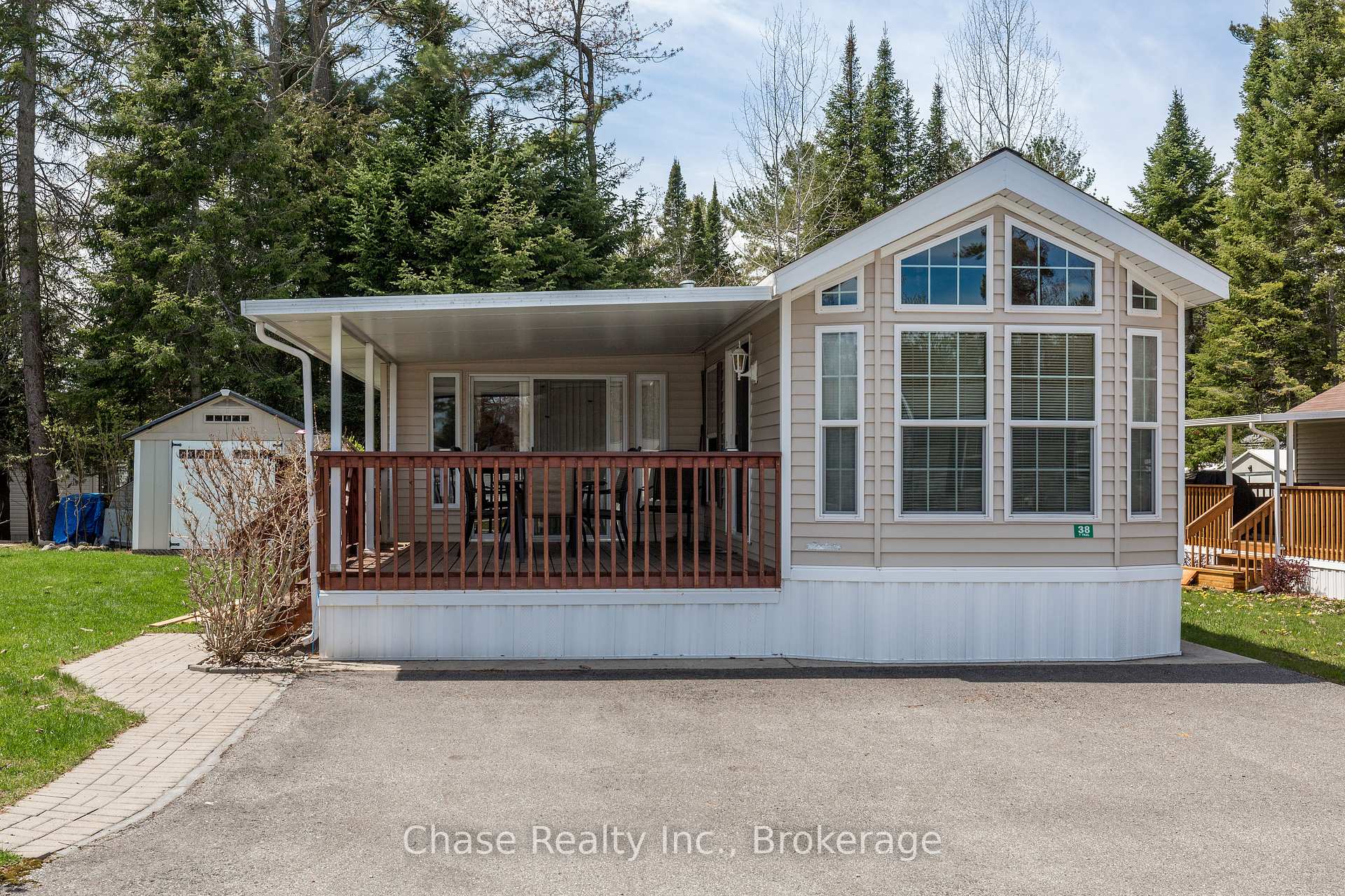 38 Temagami Trail Wasaga Beach Ontario Canada Sale residential   The Picot Team - Chestnut Park Real Estate Brokerage