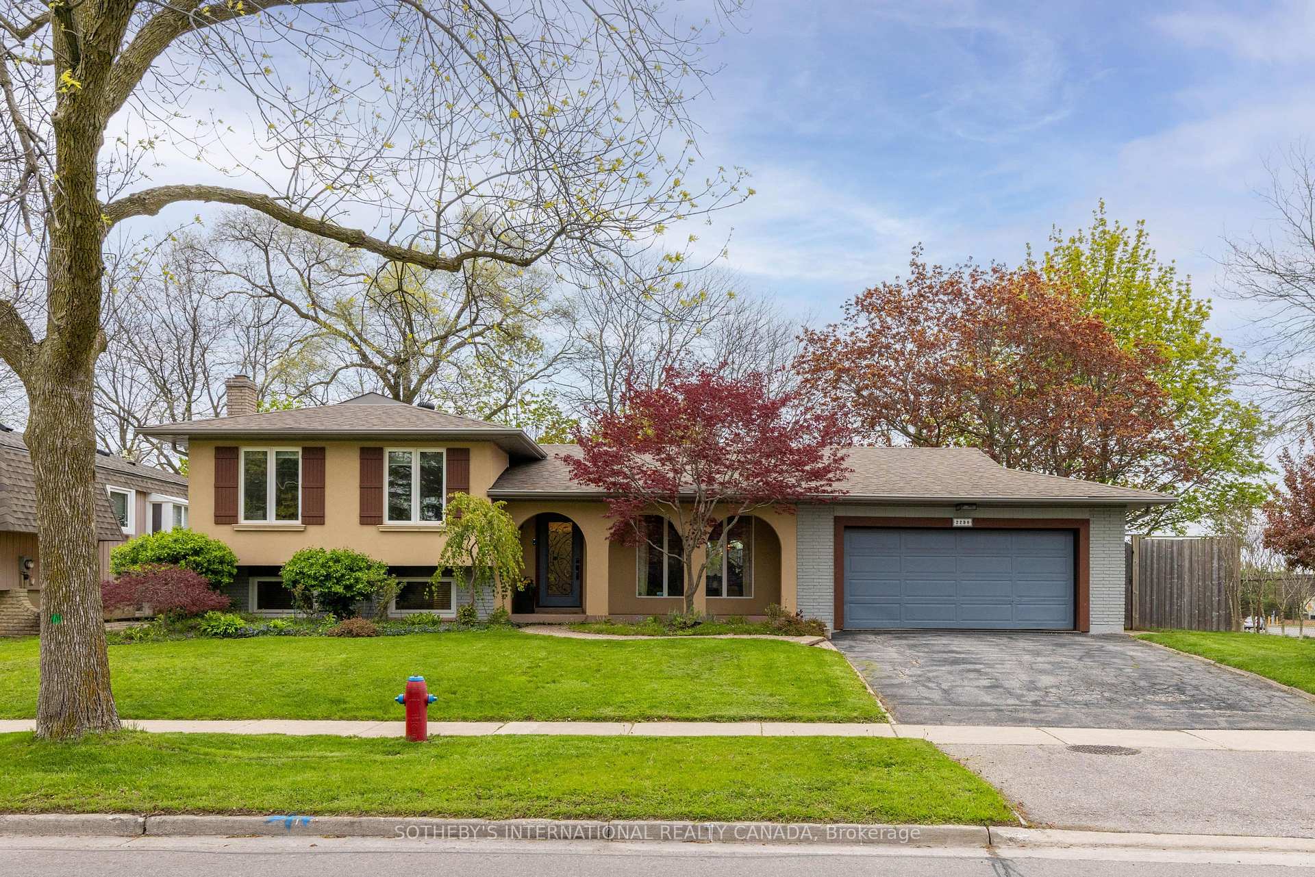 2290 Bridge Road Oakville Ontario Canada Sale residential Bora Celikel RE/MAX Real Estate Centre Inc., Brokerage*