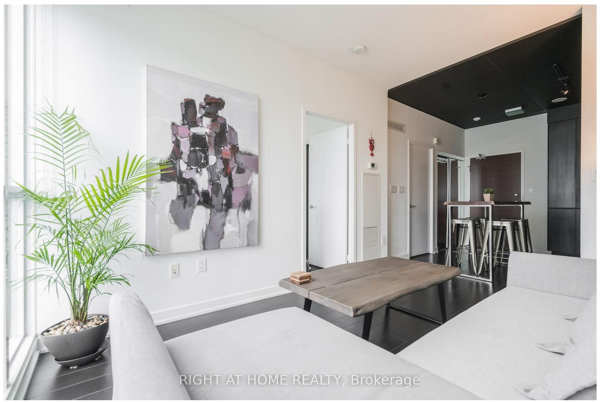 3203 - 15 Iceboat Terrace Toronto Ontario Canada Rent residential Alfred Russell Rosos Right at Home Realty, Brokerage*