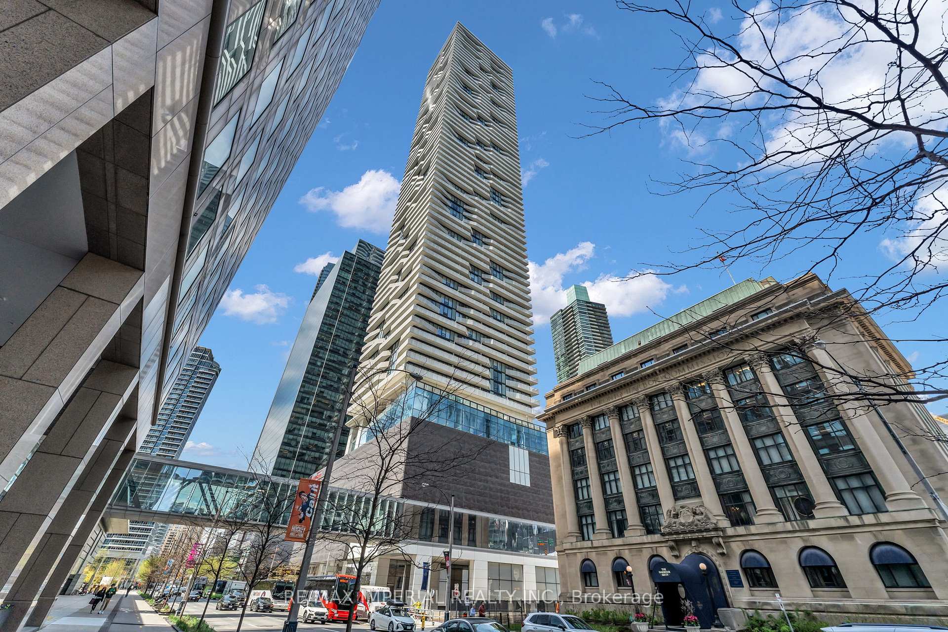 88 Harbour Street Toronto Ontario Canada Sale residential Oleg Chinguirei Sutton Group-Admiral Realty Inc., Brokerage *