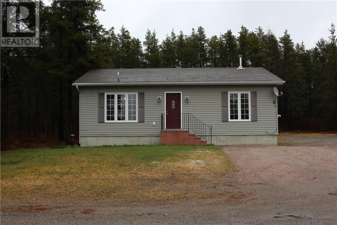 98 Dufferin Street Cartier Ontario Canada Sale residential John E. Smith Realty Sudbury Limited, Brokerage