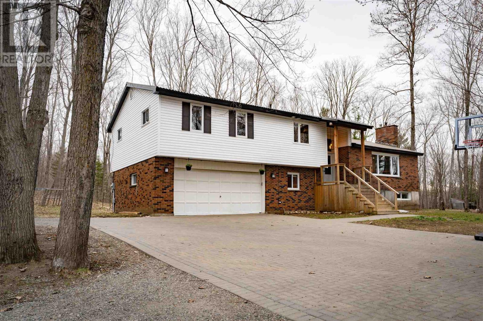 1570 Leigh's Bay RD Sault Ste Marie Ontario Canada Sale residential   STREETCITY REALTY INC., BROKERAGE*