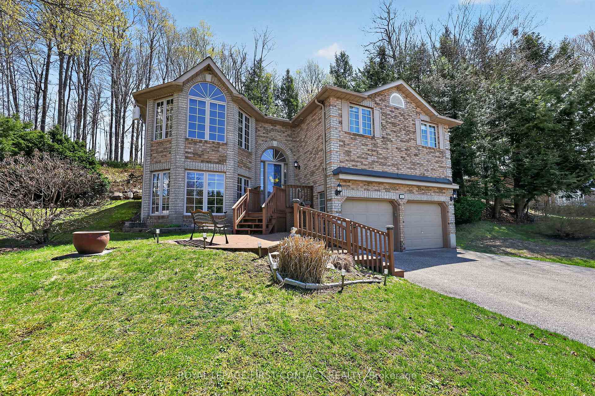 23 McFadden Drive Springwater Ontario Canada Sale residential Your Ladies of Real Estate . Royal LePage First Contact Realty, Brokerage *