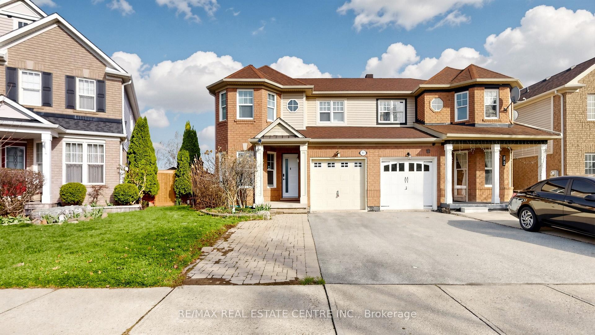 80 Sweetwood Circle Brampton Ontario Canada Sale residential Naveen Dua RE/MAX Real Estate Centre Inc., Brokerage *